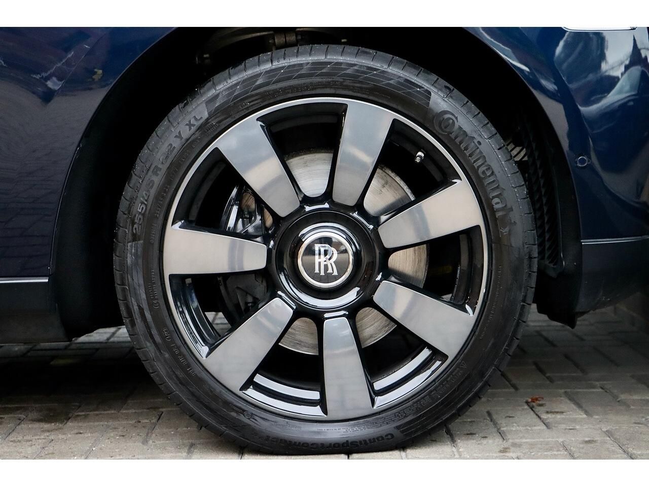 ROLLS-ROYCE CULLINAN ESTATE 5dr Auto for sale UK - Slide 5