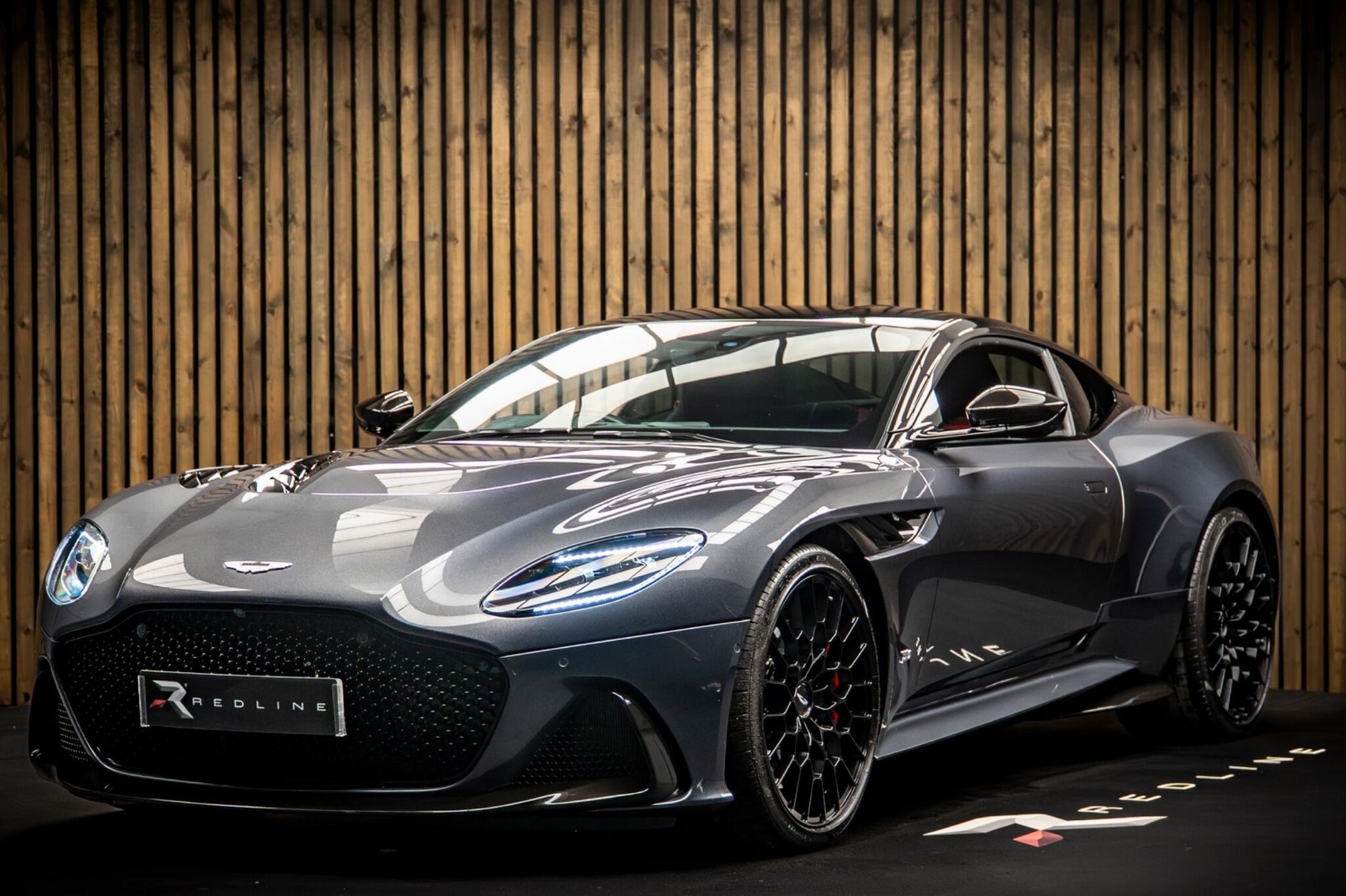 ASTON MARTIN DBS COUPE V12 770 ULTIMATE 2dr Touchtronic Auto for sale UK - Slide 8