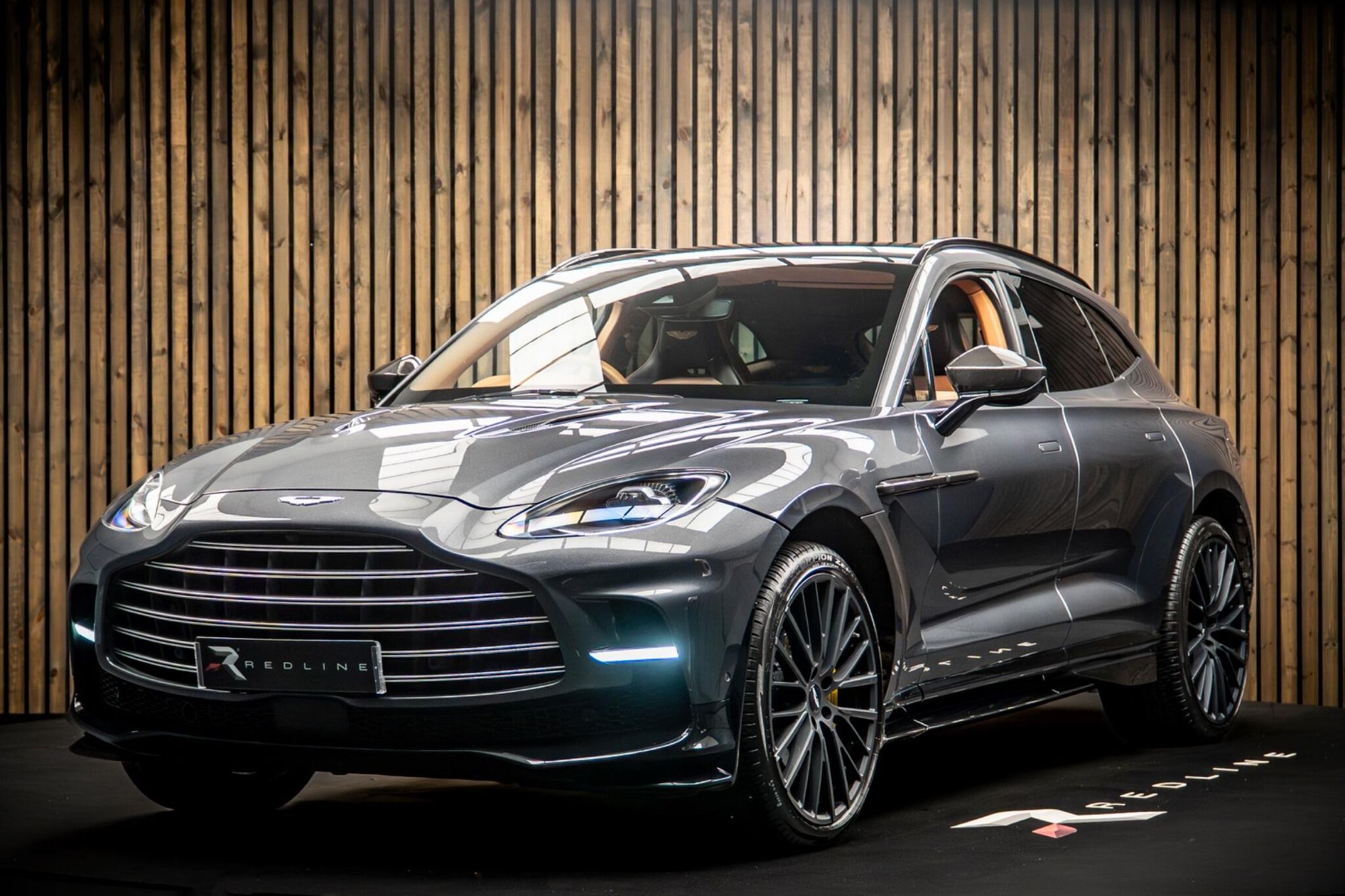 ASTON MARTIN DBX ESTATE V8 DBX707 5dr Touchtronic for sale UK - Slide 8