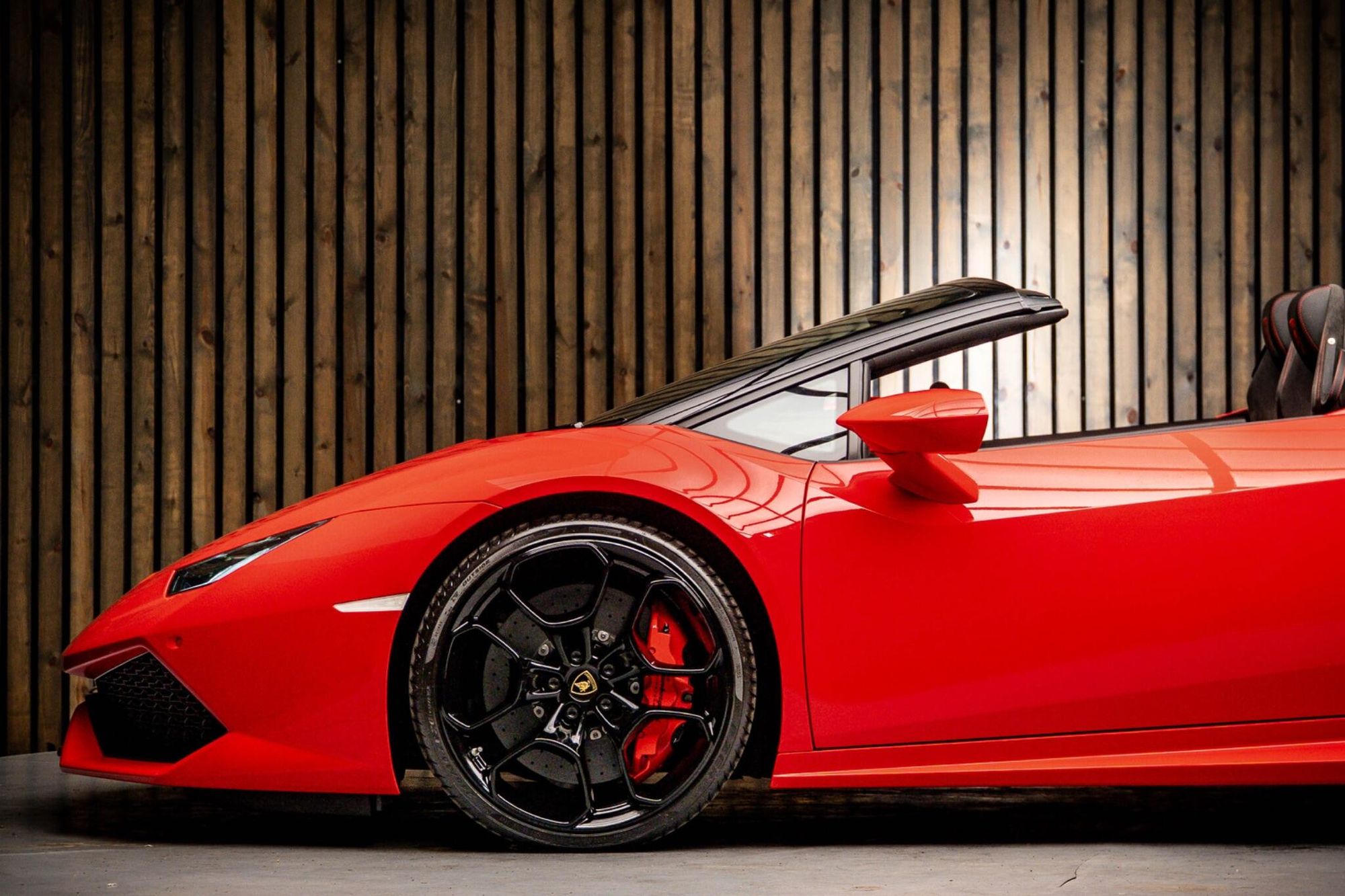 LAMBORGHINI HURACAN SPYDER LP 610-4 2dr LDF for sale UK - Slide 9