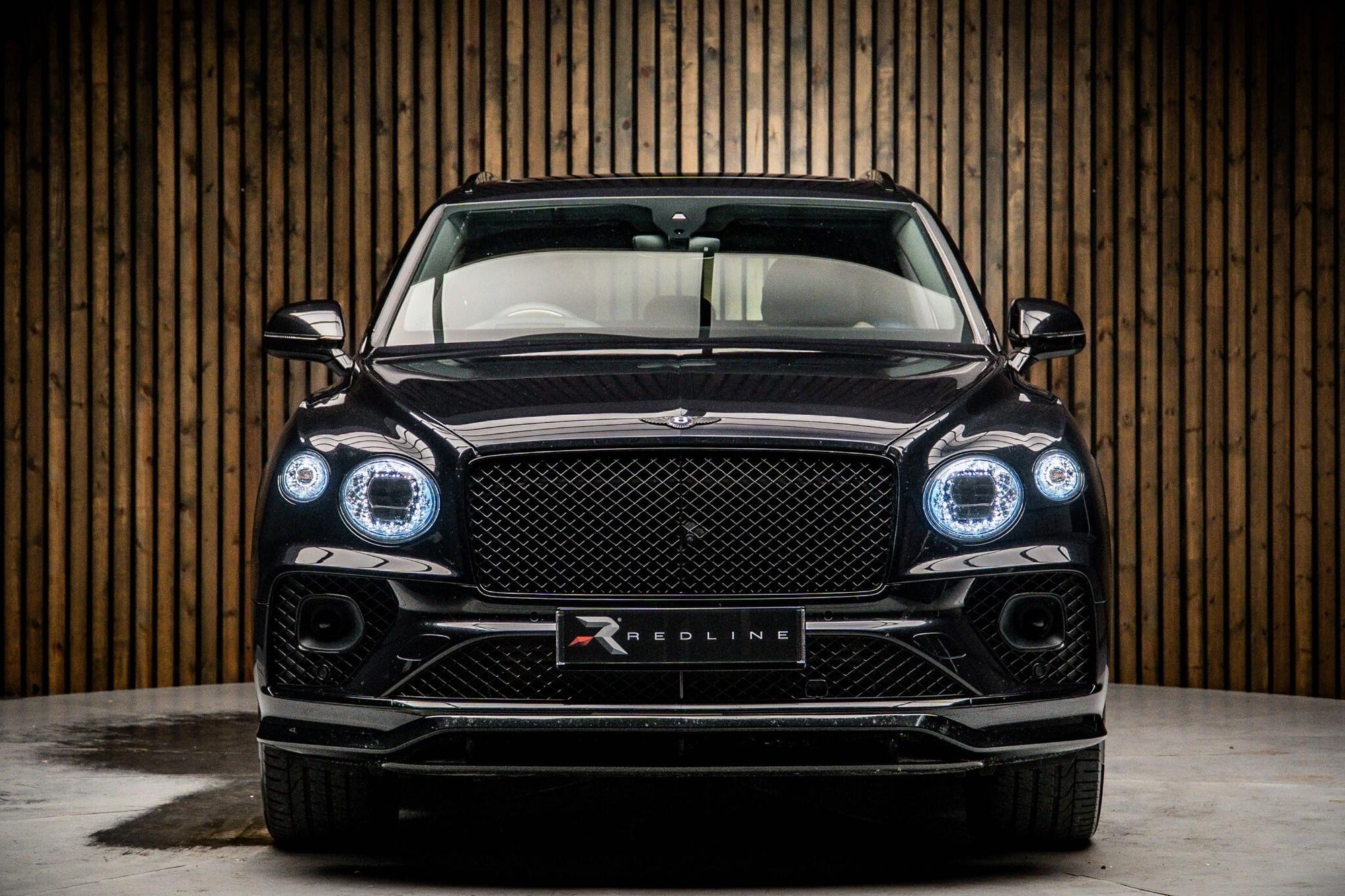 BENTLEY BENTAYGA ESTATE 4.0 V8 5dr Auto for sale UK - Slide 5