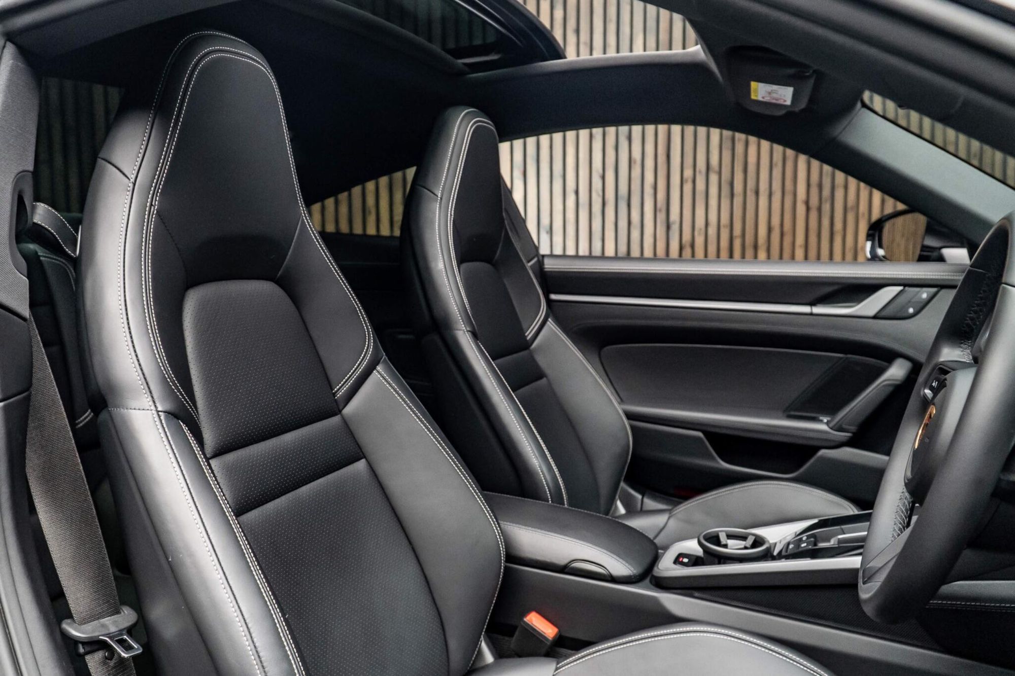 PORSCHE 911 [992] CARRERA COUPE T 2dr PDK for sale UK - Slide 2