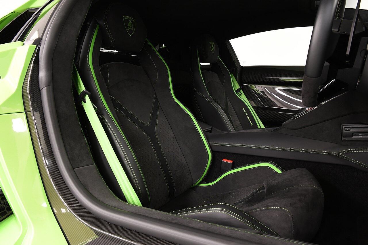 LAMBORGHINI AVENTADOR COUPE LP 780-4 Ultimae 2dr ISR for sale UK - Slide 7