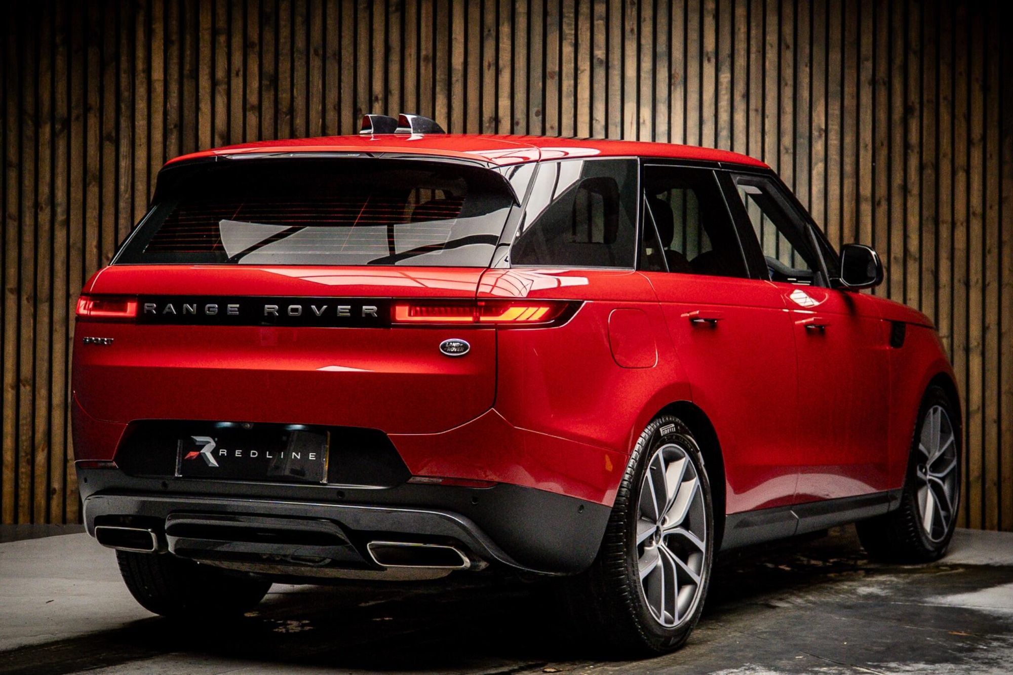 LAND ROVER RANGE ROVER SPORT ESTATE 3.0 P440e SE 5dr Auto for sale UK - Slide 3