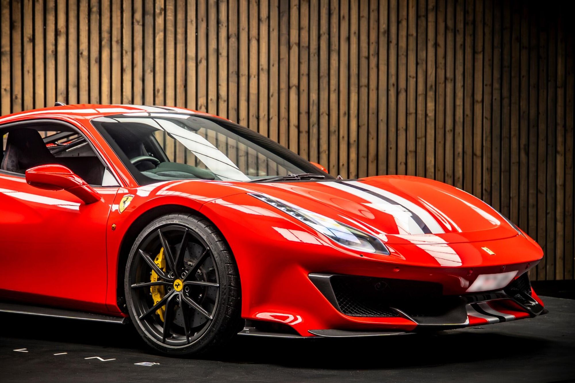 FERRARI 488 PISTA COUPE 2dr Auto for sale UK - Slide 10