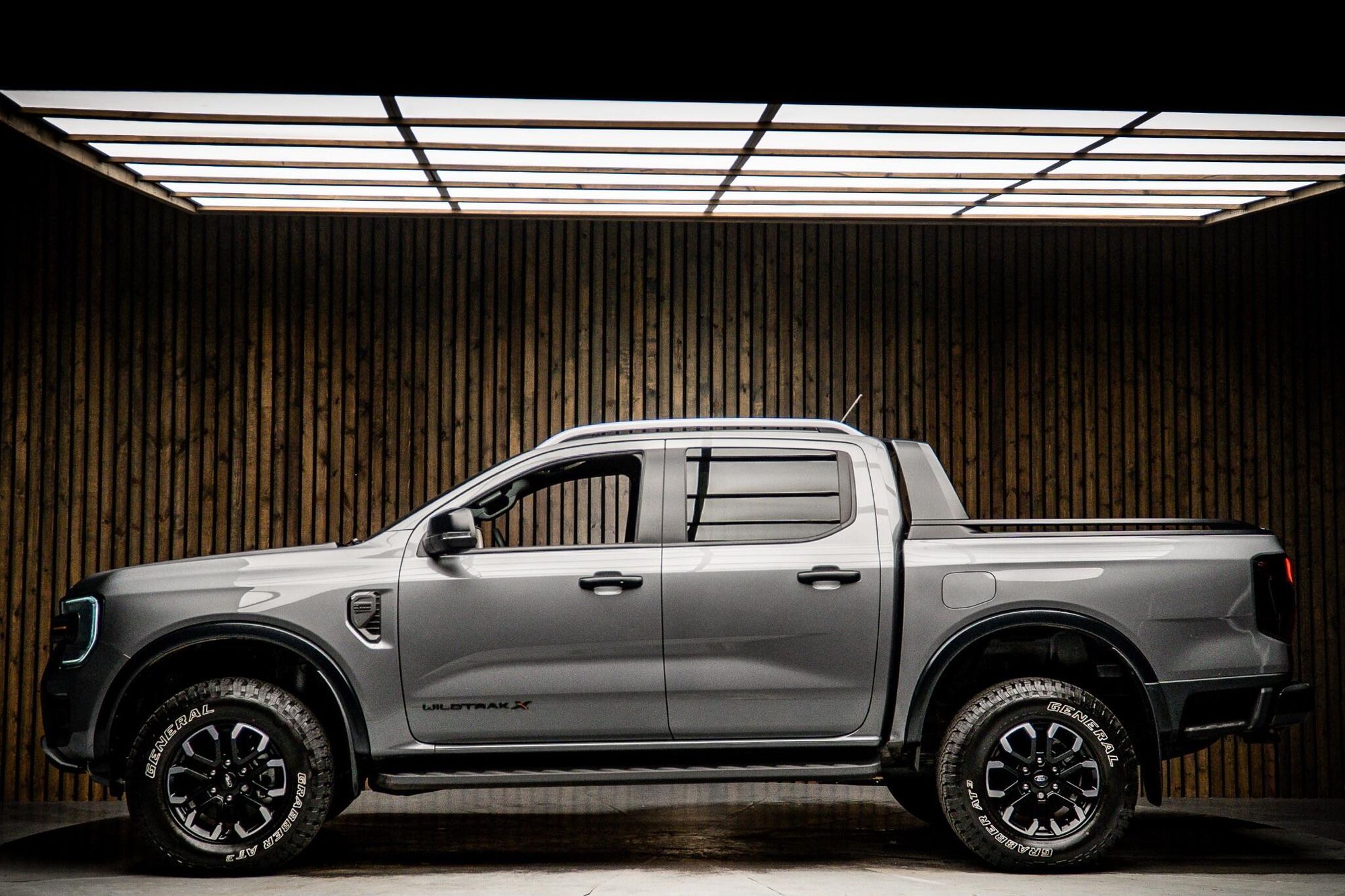 FORD RANGER DIESEL Pick Up D/Cab Wildtrak X 2.0 EcoBlue 205 Auto for sale UK - Slide 7