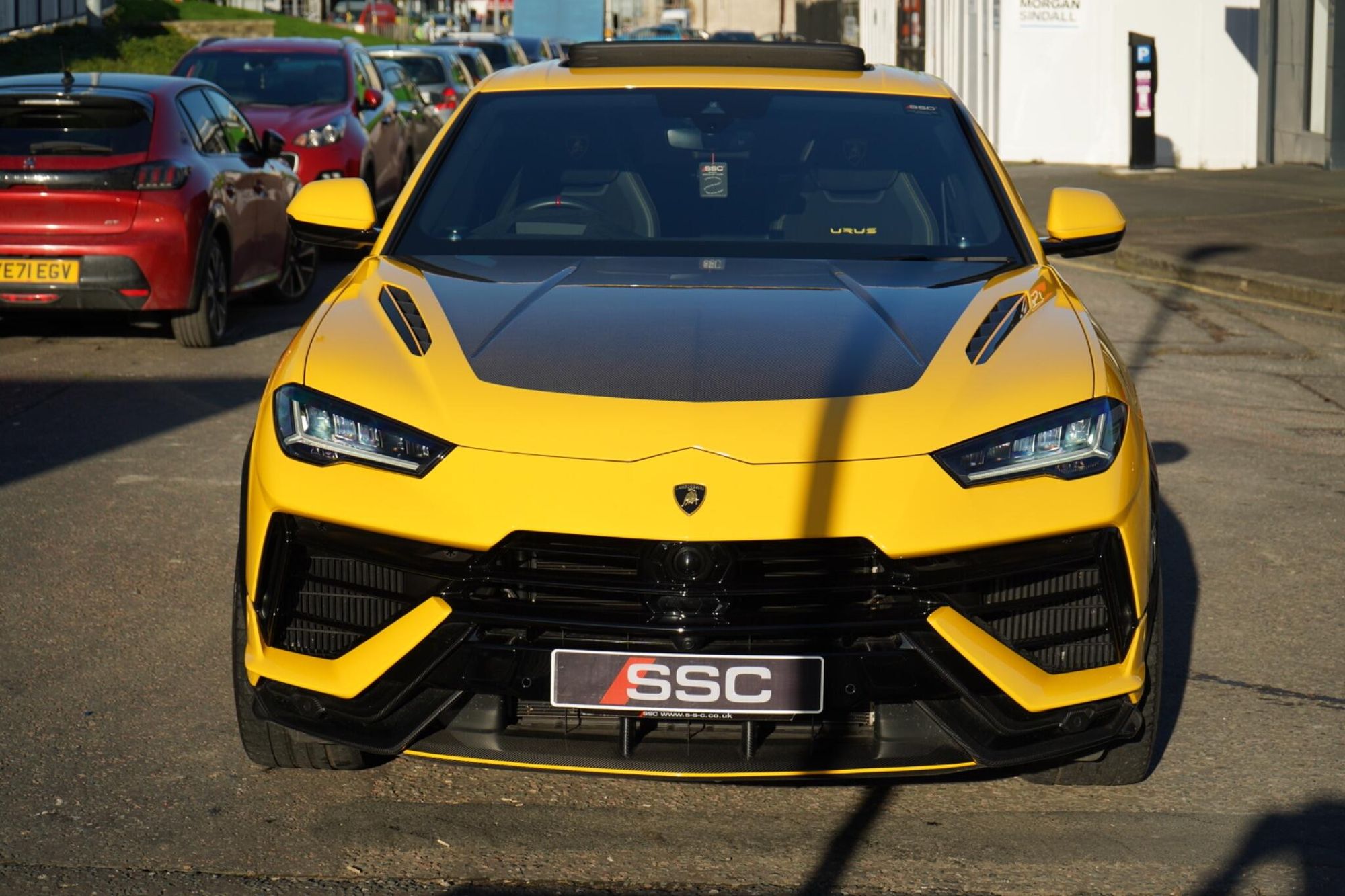 LAMBORGHINI URUS ESTATE 4.0T FSI V8 Performante 5dr Auto for sale UK - Slide 6