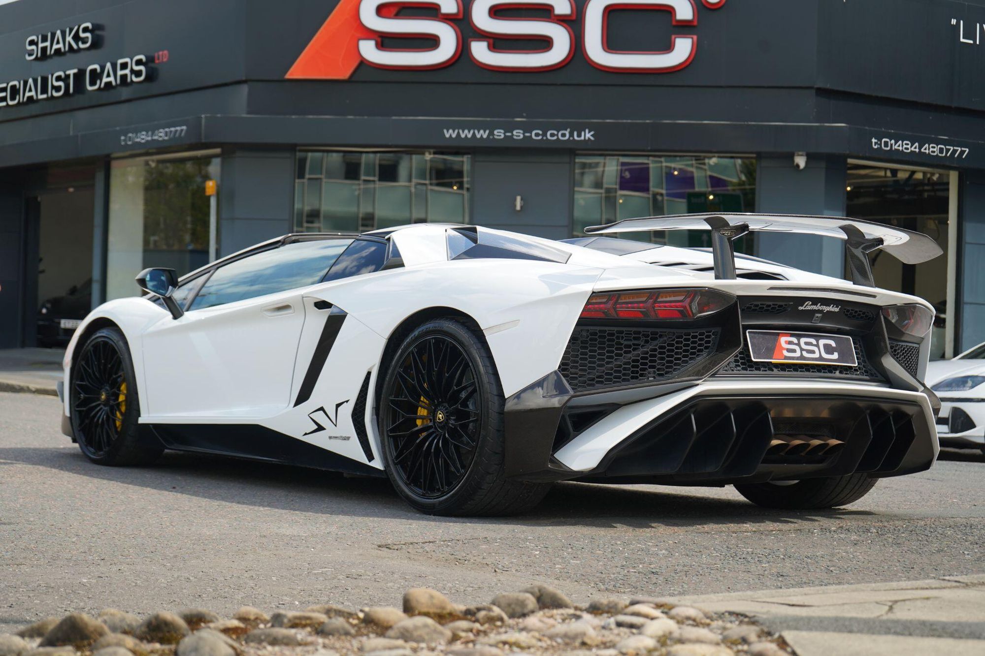 LAMBORGHINI AVENTADOR ROADSTER LP 750-4 Superveloce 2dr ISR for sale UK - Slide 7