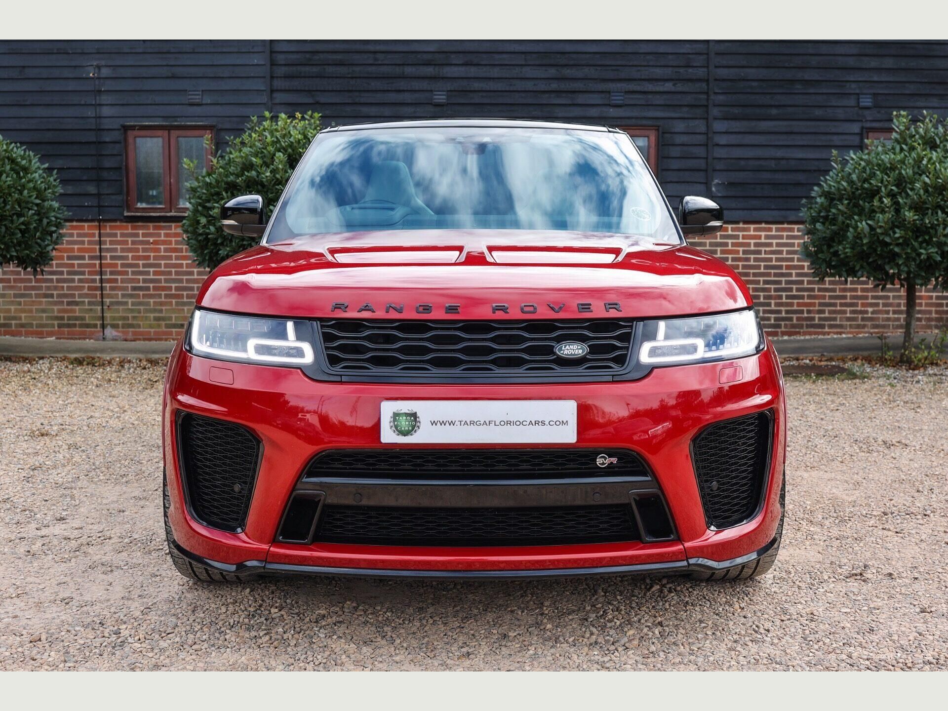 LAND ROVER RANGE ROVER SPORT ESTATE 5.0 P575 S/C SVR 5dr Auto for sale UK - Slide 8