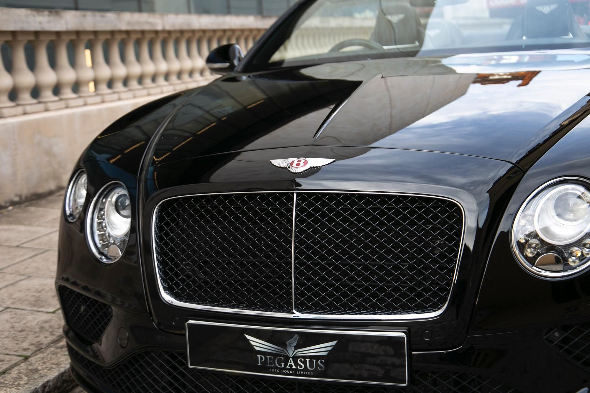 BENTLEY CONTINENTAL GTC CONVERTIBLE 4.0 V8 S 2dr Auto for sale UK - Slide 3