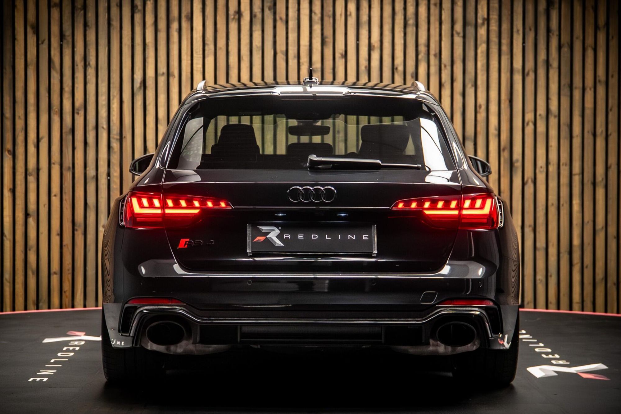 AUDI RS4 RS 4 AVANT RS 4 TFSI Quattro Carbon Black 5dr Tiptronic for sale UK - Slide 6