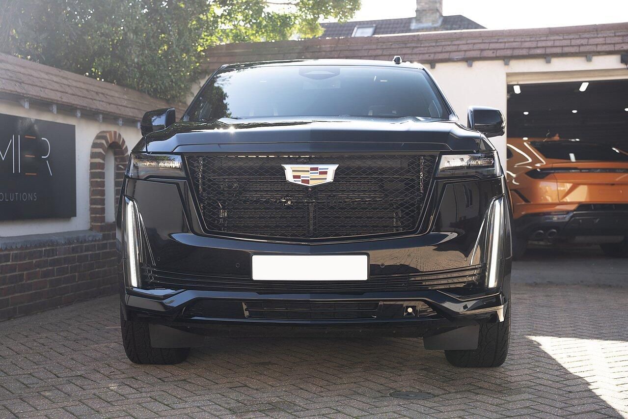 CADILLAC ESCALADE STATION WAGON 6.2 V8 Sport Platinum 5dr Auto for sale UK - Slide 2