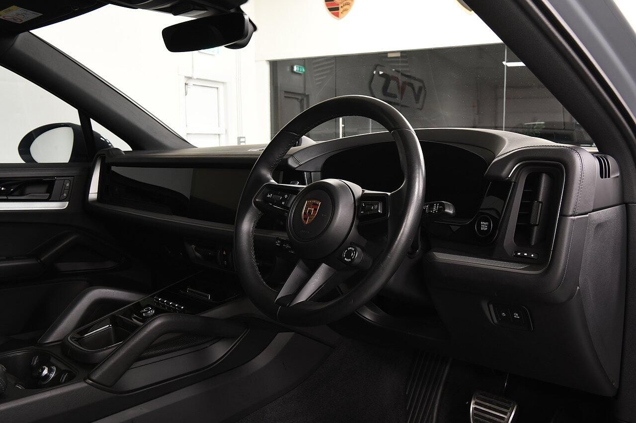 PORSCHE CAYENNE COUPE S 5dr Tiptronic S for sale UK - Slide 4