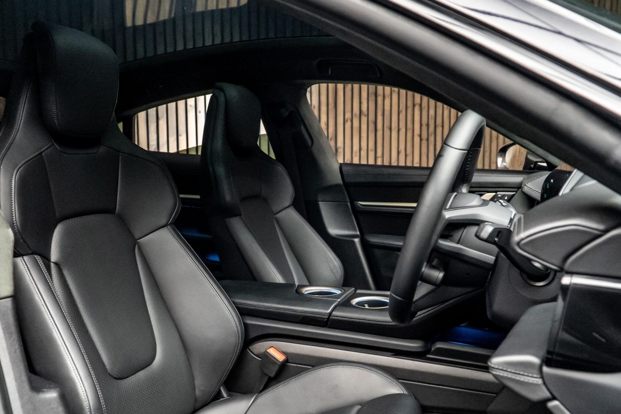 PORSCHE TAYCAN SALOON 560kW Turbo S 93kWh 4dr Auto for sale UK - Slide 2