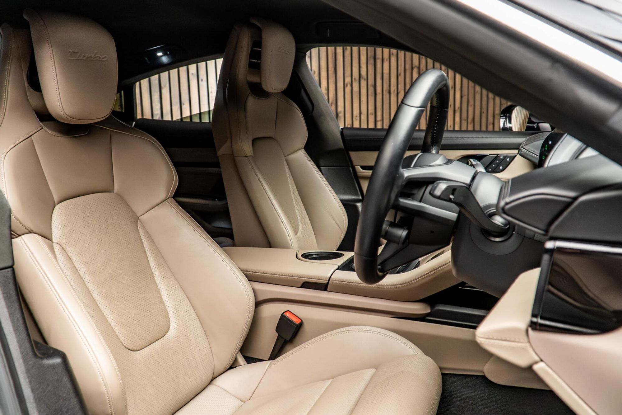 PORSCHE TAYCAN SALOON 500kW Turbo 93kWh 4dr Auto for sale UK - Slide 2