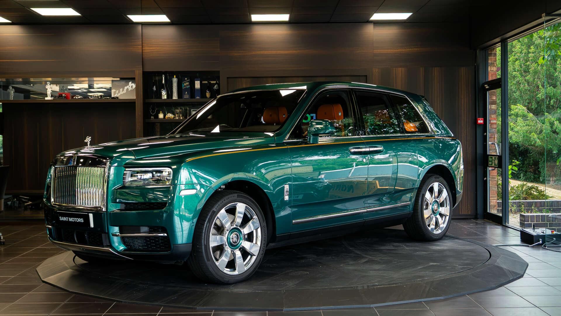 ROLLS-ROYCE CULLINAN ESTATE 5dr Auto for sale UK - Slide 4