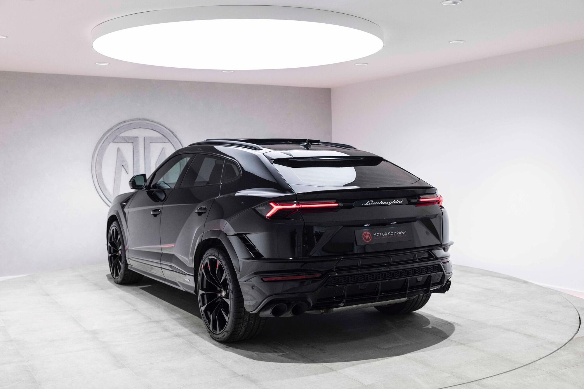 LAMBORGHINI URUS ESTATE 4.0T FSI V8 S 5dr Auto for sale UK - Slide 10