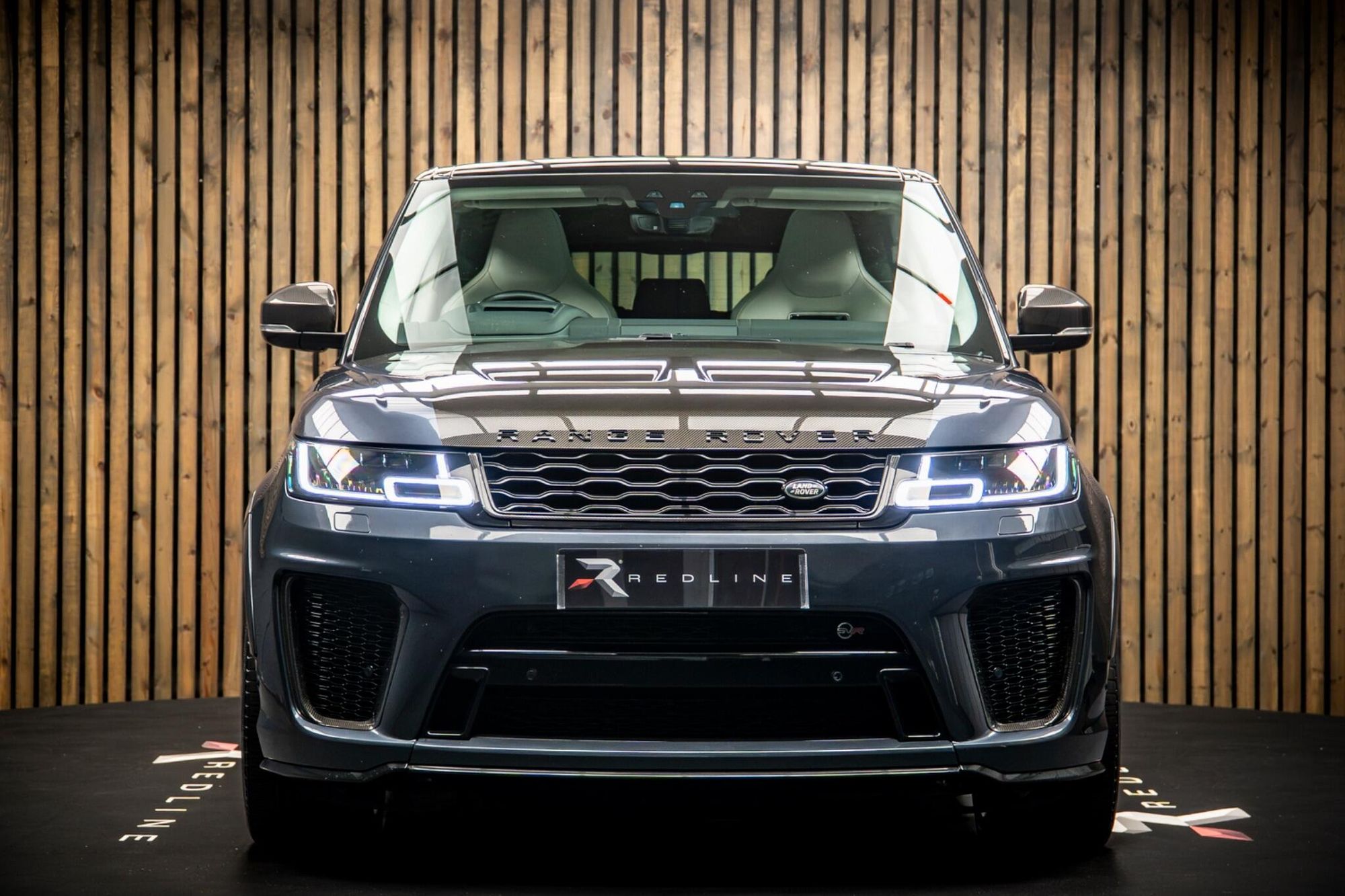 LAND ROVER RANGE ROVER SPORT ESTATE 5.0 P575 S/C SVR 5dr Auto for sale UK - Slide 5