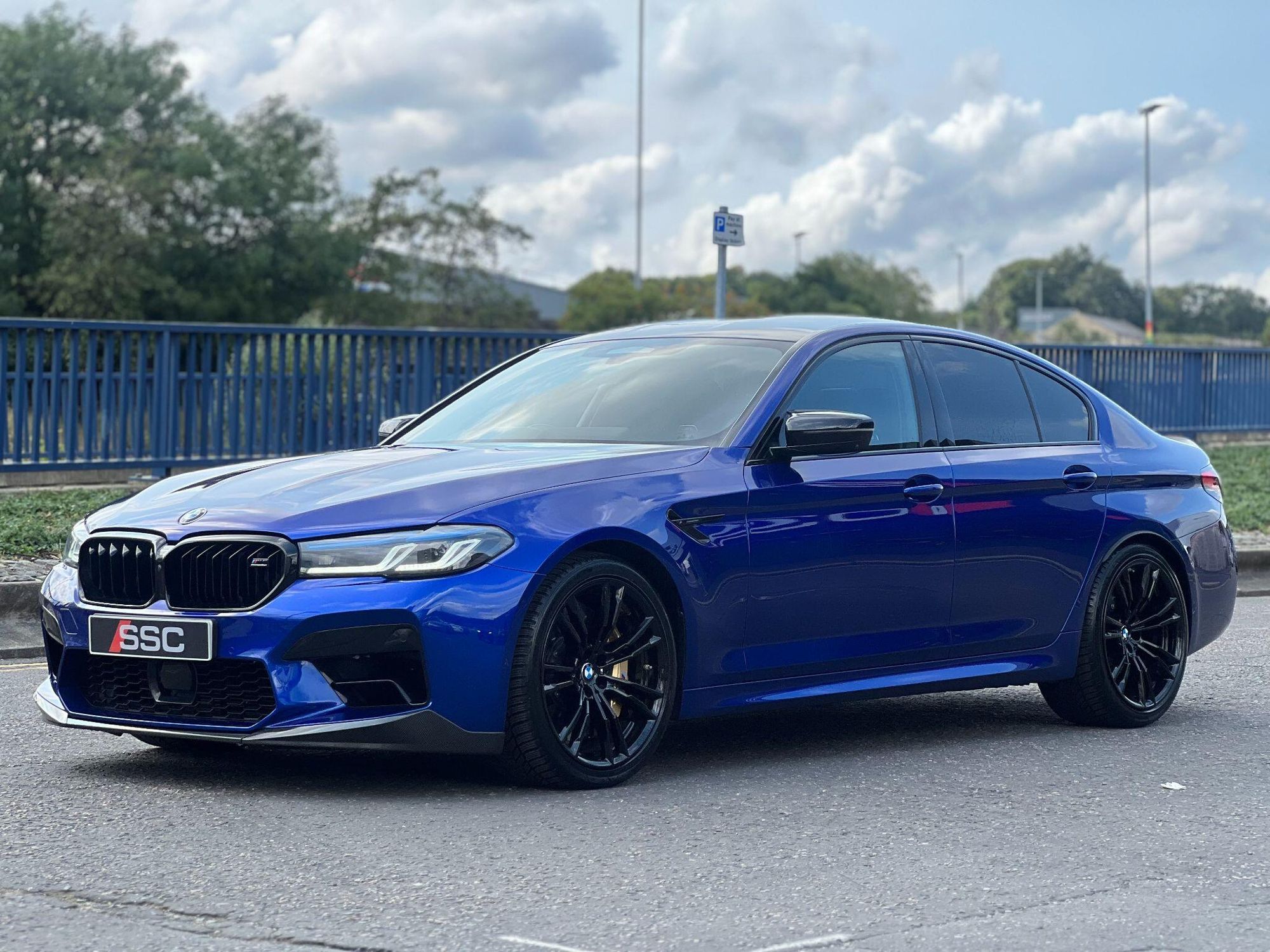 BMW M5 SALOON M5 Competition 4dr DCT for sale UK - Slide 6
