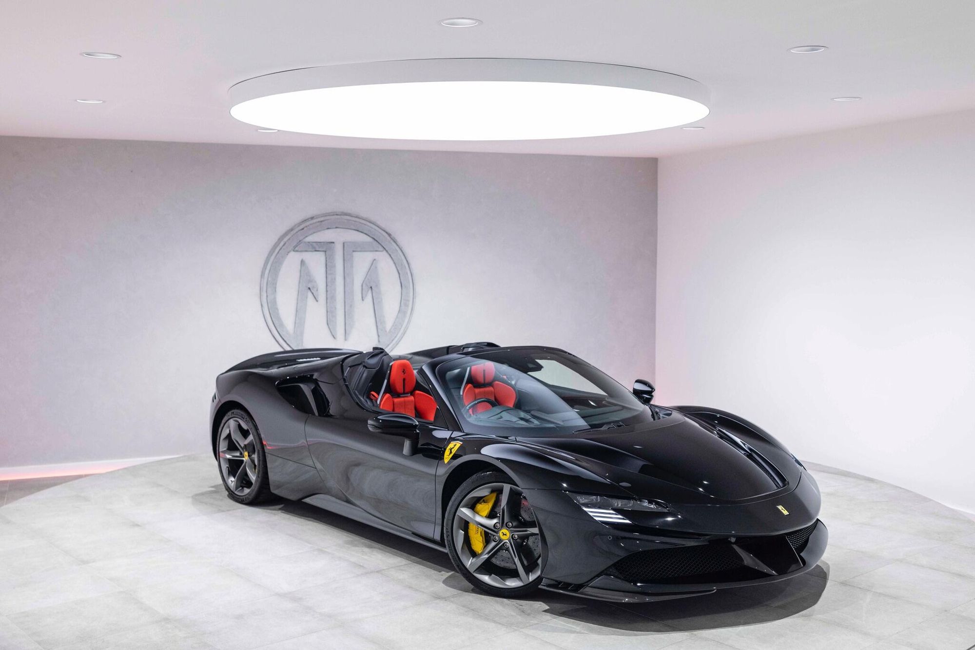 FERRARI SF90 SPIDER 2dr Auto for sale UK - Slide 4