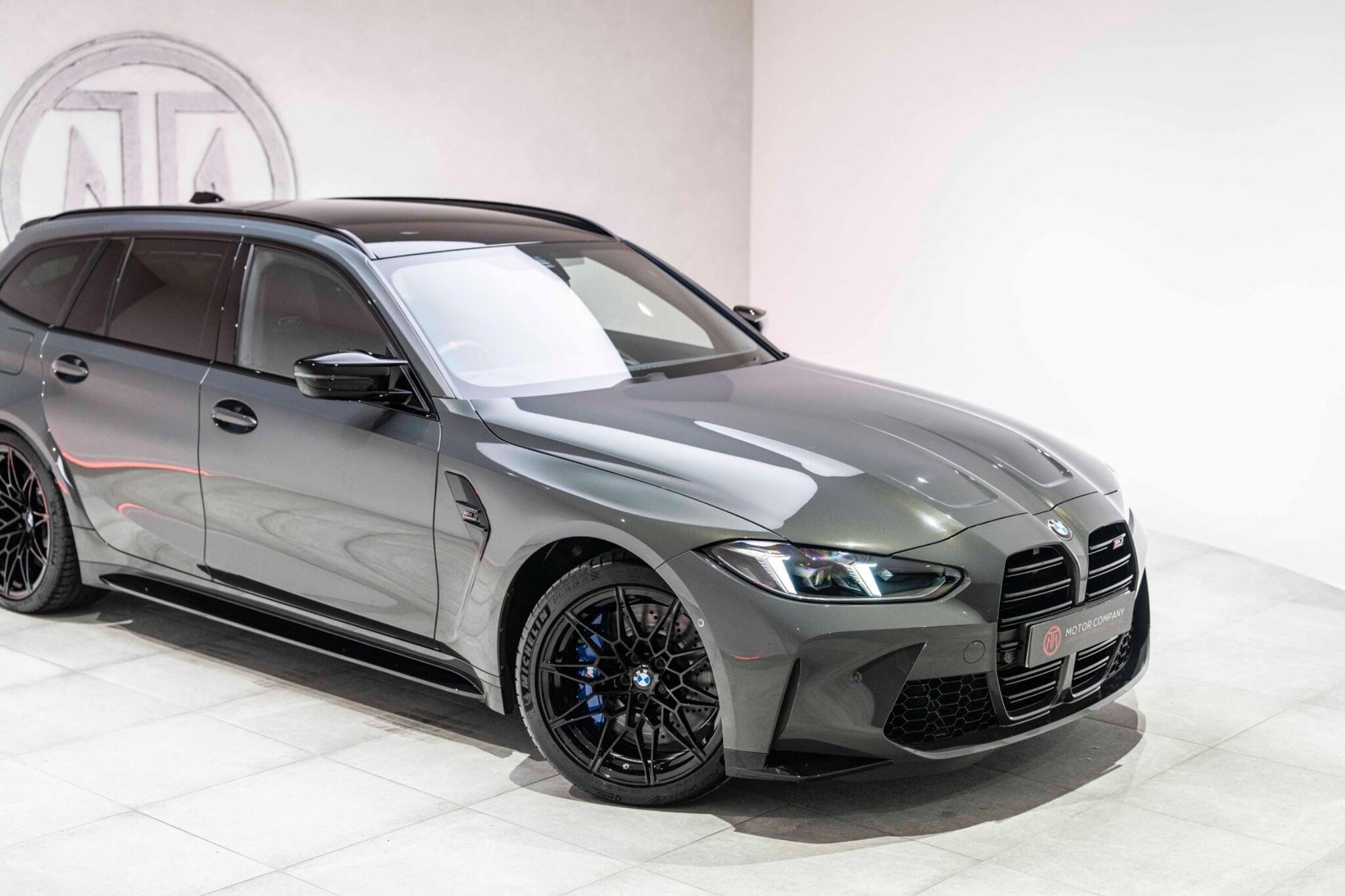 BMW M3 TOURING M3 xDrive 530 Competition M 5dr Step Auto for sale UK - Slide 6