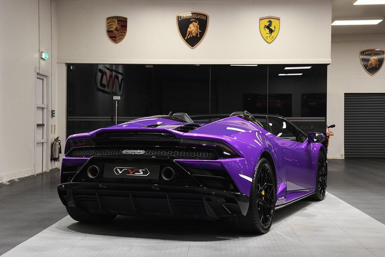 LAMBORGHINI HURACAN SPYDER LP 640-4 Performante 2dr LDF for sale UK - Slide 3