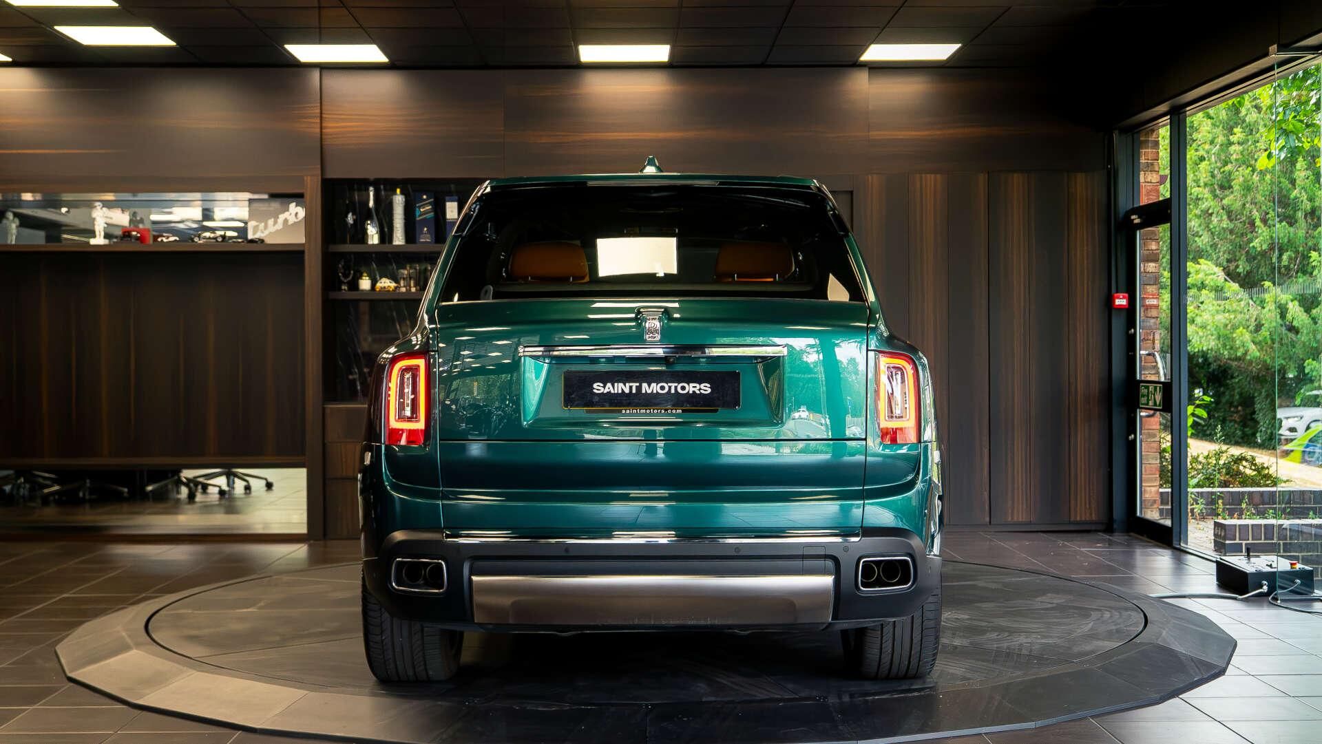 ROLLS-ROYCE CULLINAN ESTATE 5dr Auto for sale UK - Slide 9