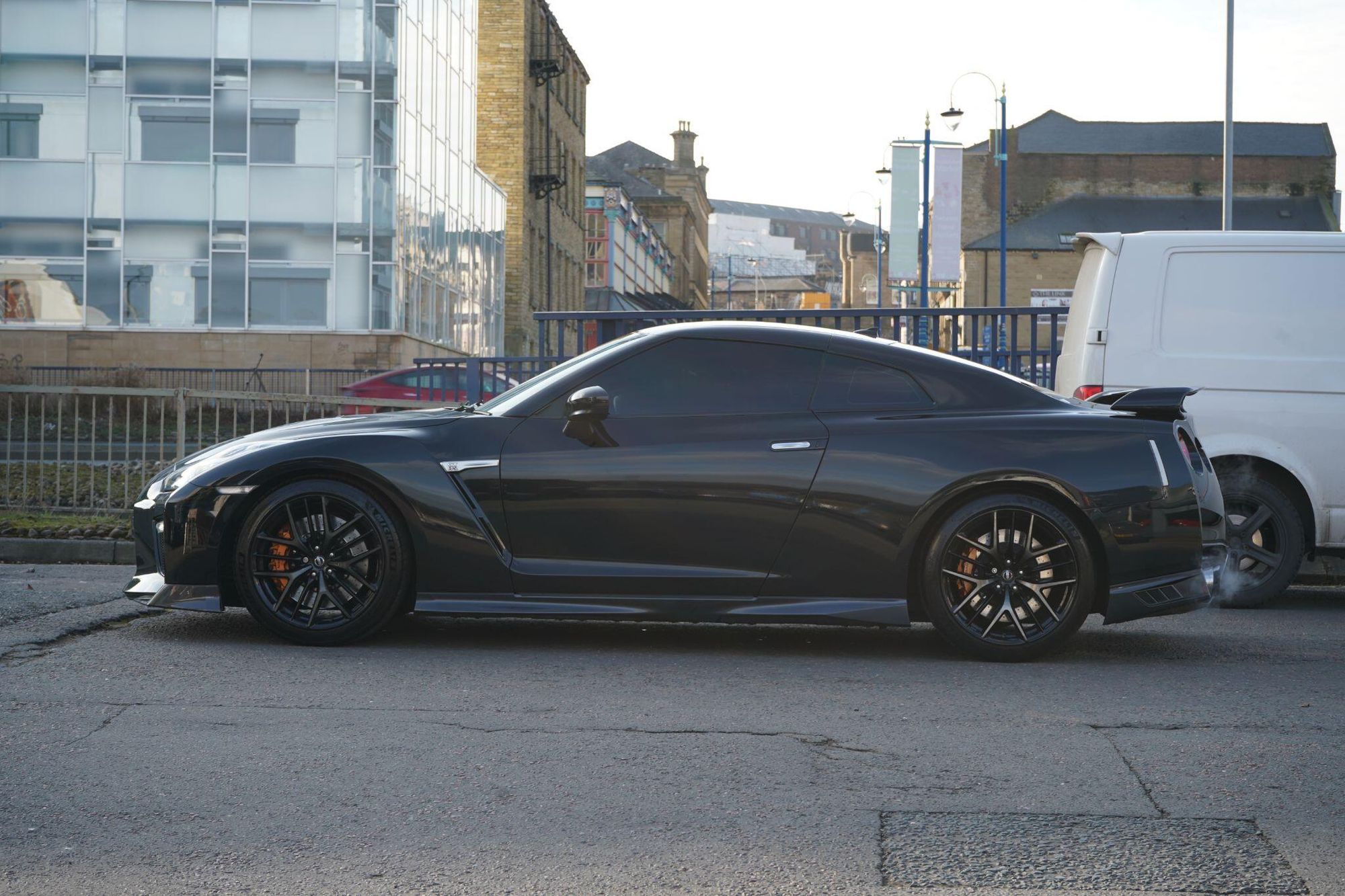 NISSAN GT-R COUPE 3.8 Prestige 2dr Auto for sale UK - Slide 8