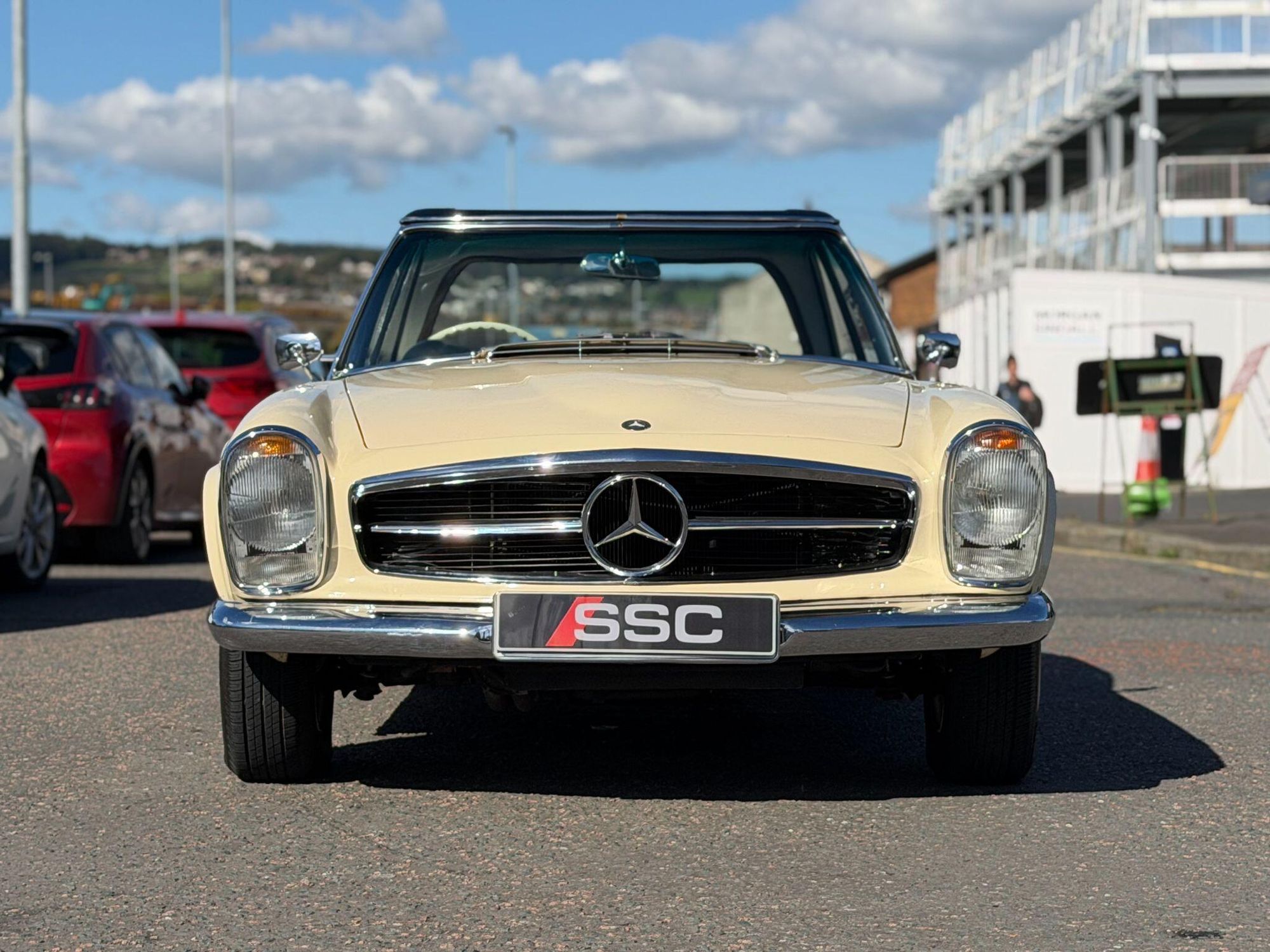 MERCEDES-BENZ SL SERIES CONVERTIBLE SL500 2dr Auto for sale UK - Slide 6