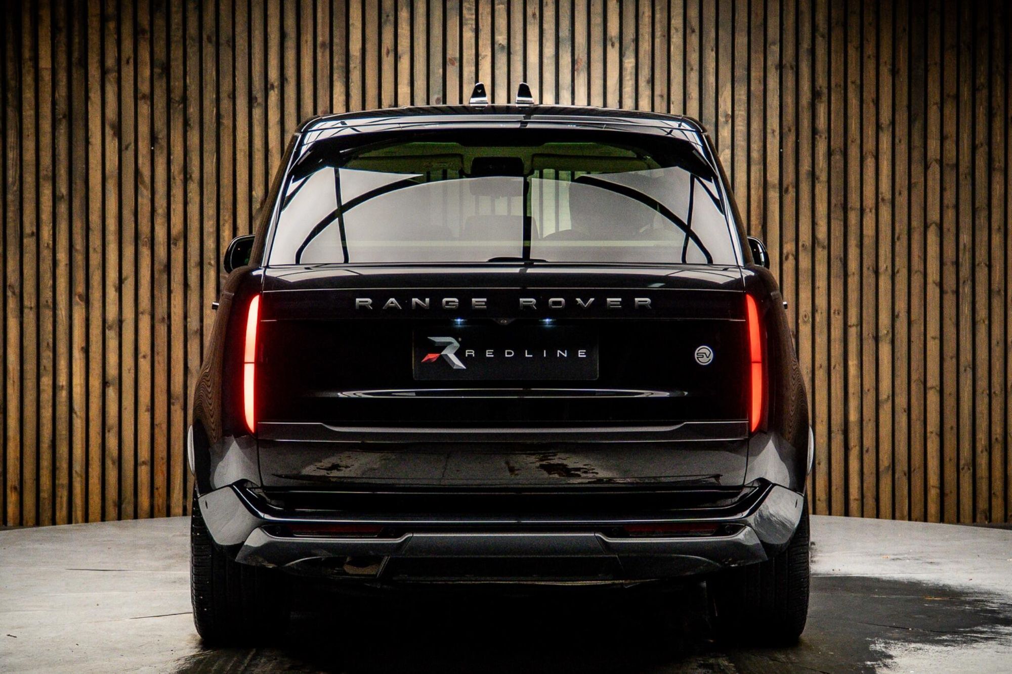 LAND ROVER RANGE ROVER DIESEL ESTATE 3.0 D350 Autobiography 4dr Auto for sale UK - Slide 6