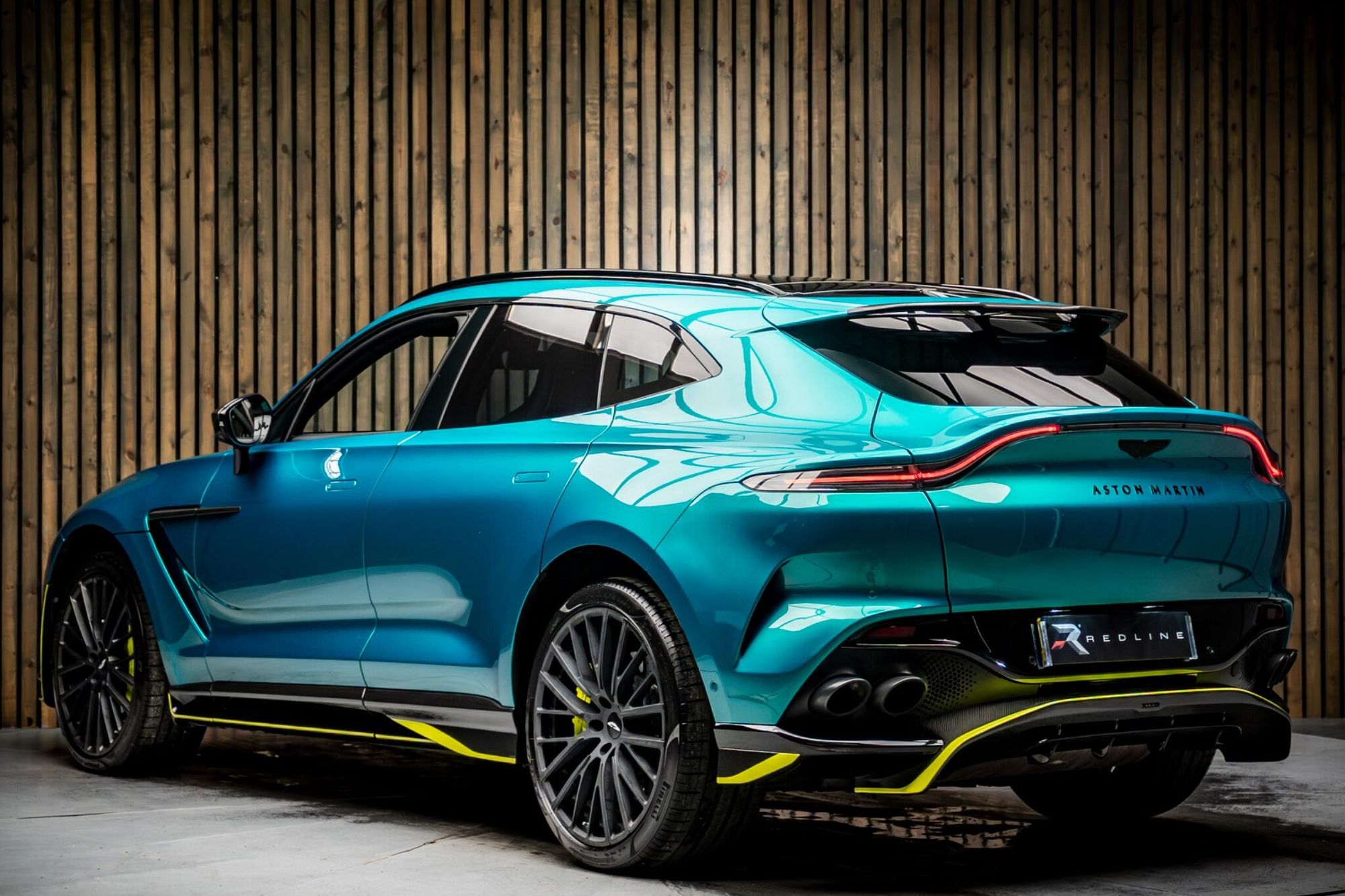 ASTON MARTIN DBX ESTATE V8 DBX707 5dr Touchtronic for sale UK - Slide 3
