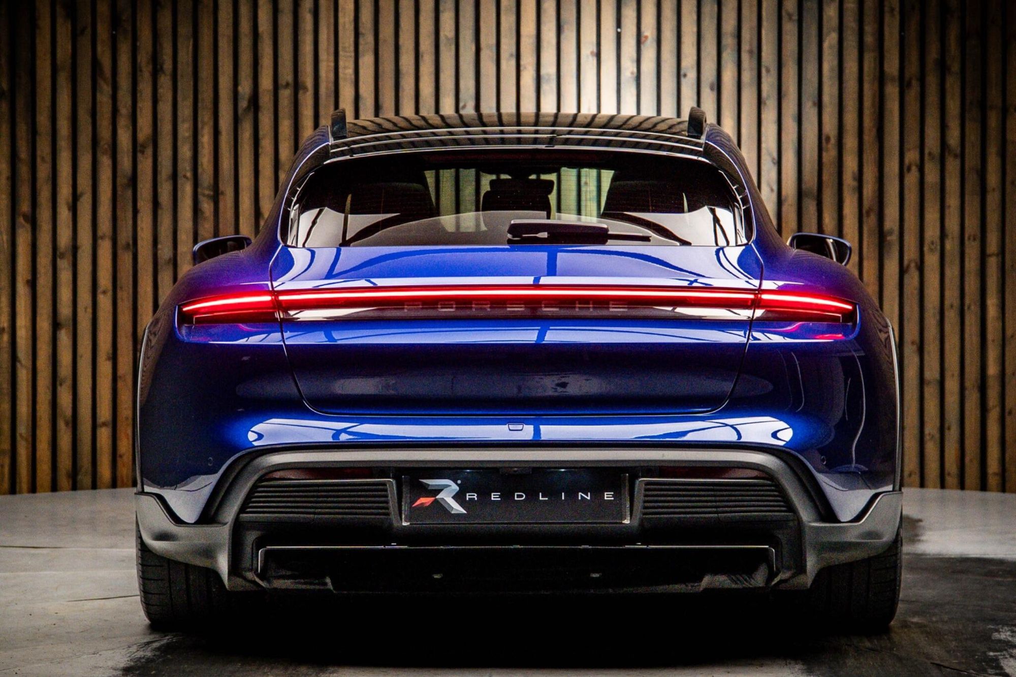 PORSCHE TAYCAN CROSS TURISMO 420kW 4S 93kWh 5dr Auto for sale UK - Slide 6