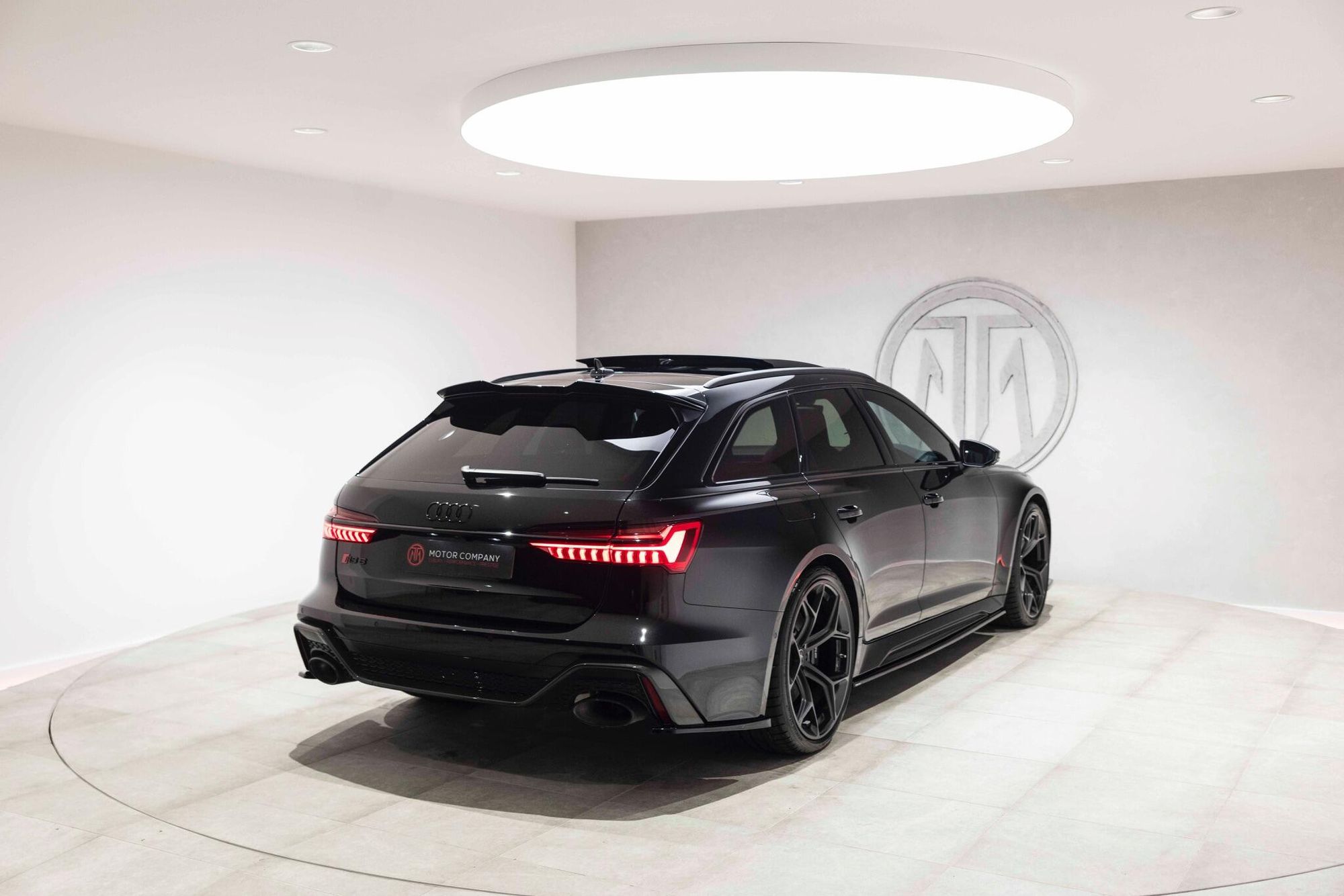 AUDI RS6 RS 6 AVANT RS 6 TFSI Quattro Performance 5dr Tiptronic for sale UK - Slide 8