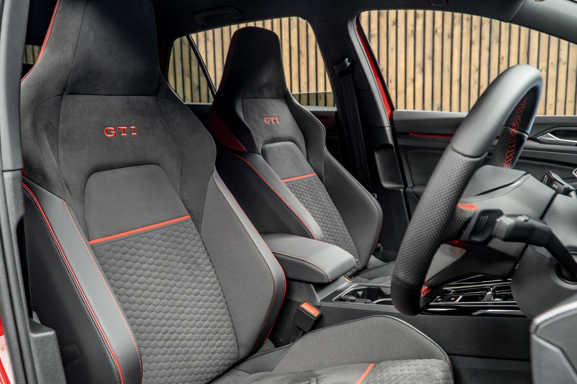 VOLKSWAGEN GOLF HATCHBACK 2.0 TSI 300 GTI Clubsport 5dr DSG for sale UK - Slide 2
