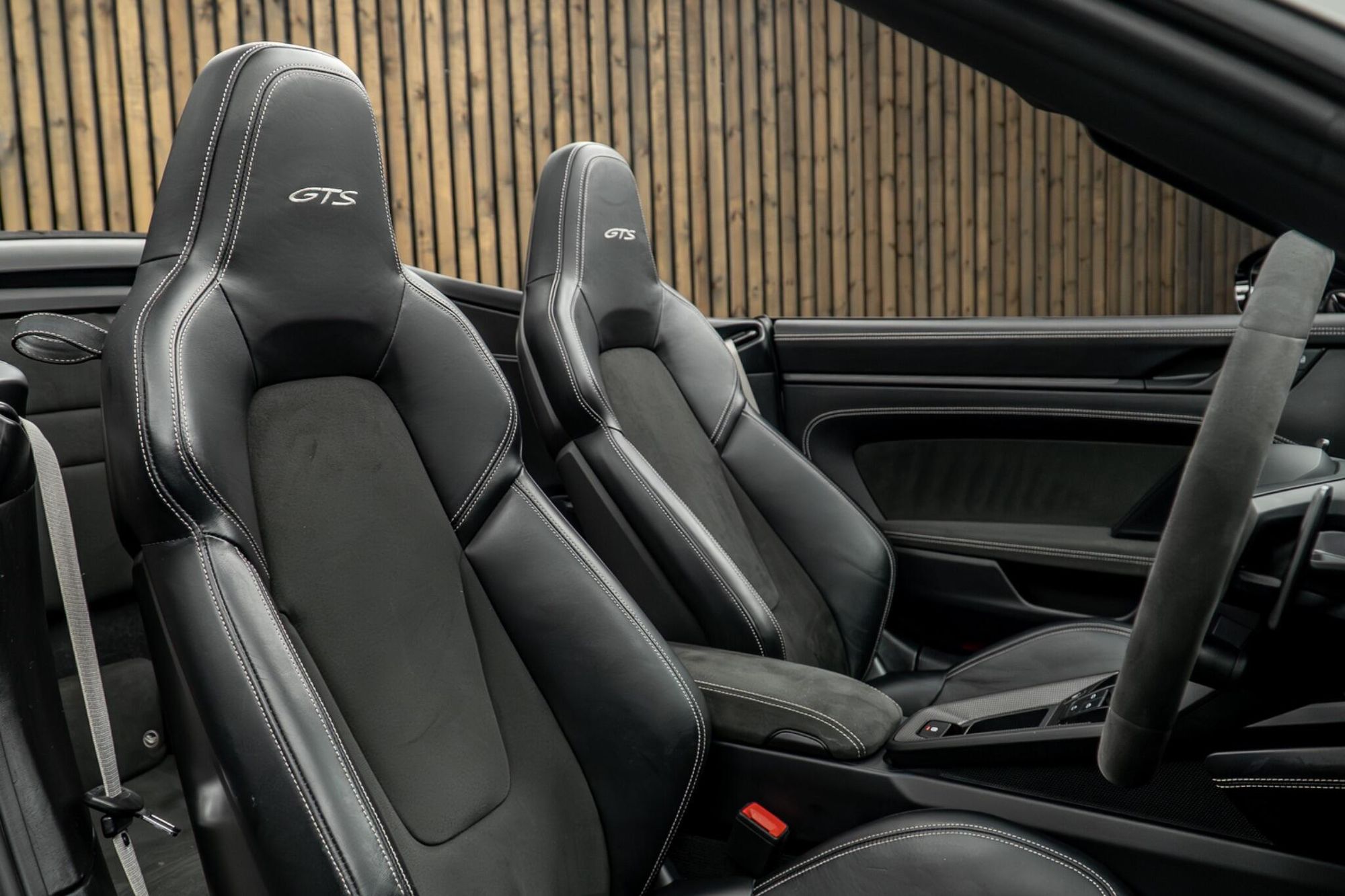 PORSCHE 911 [992] CARRERA CABRIOLET GTS 2dr for sale UK - Slide 2