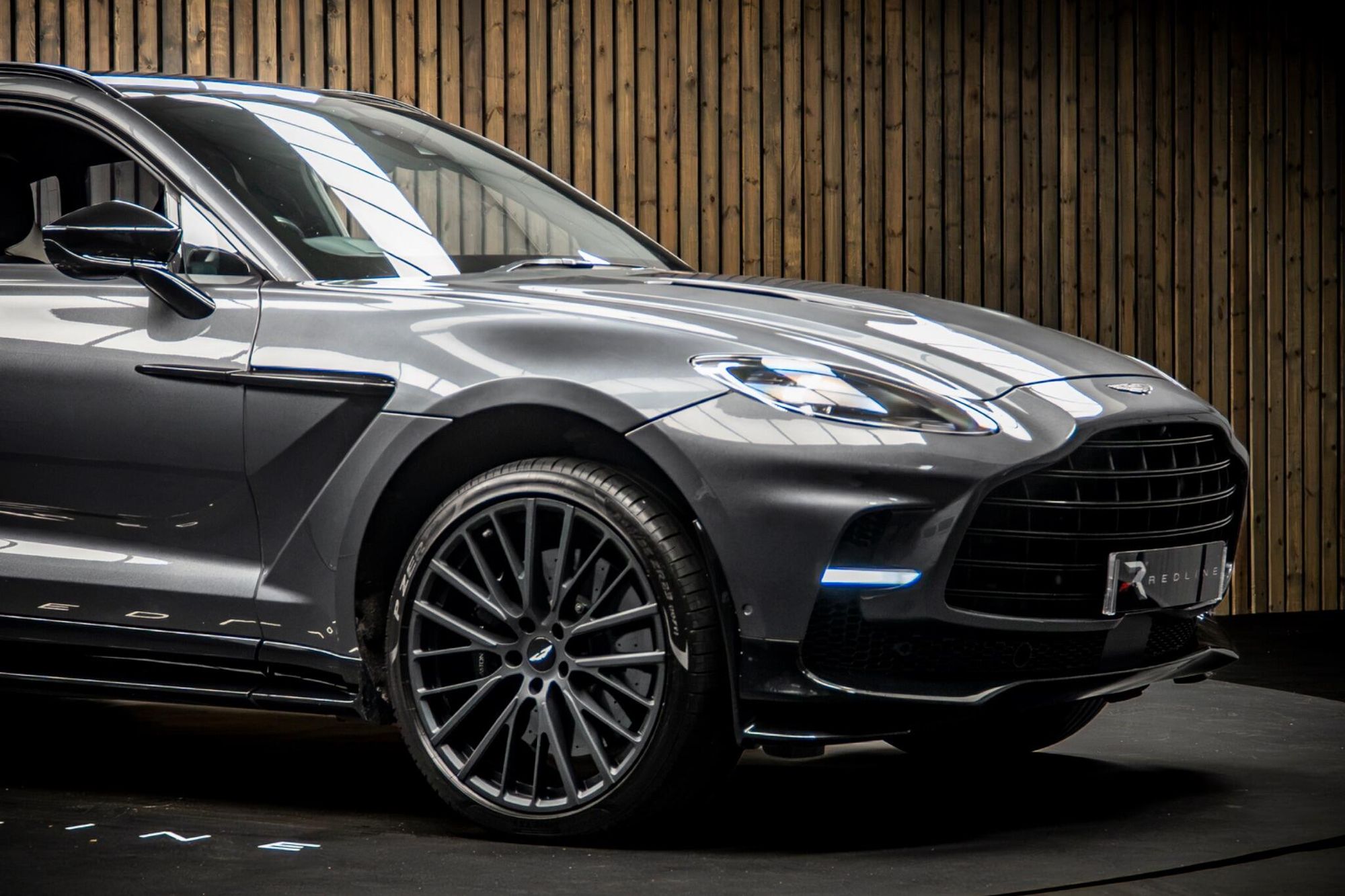 ASTON MARTIN DBX ESTATE V8 DBX707 5dr Touchtronic for sale UK - Slide 10
