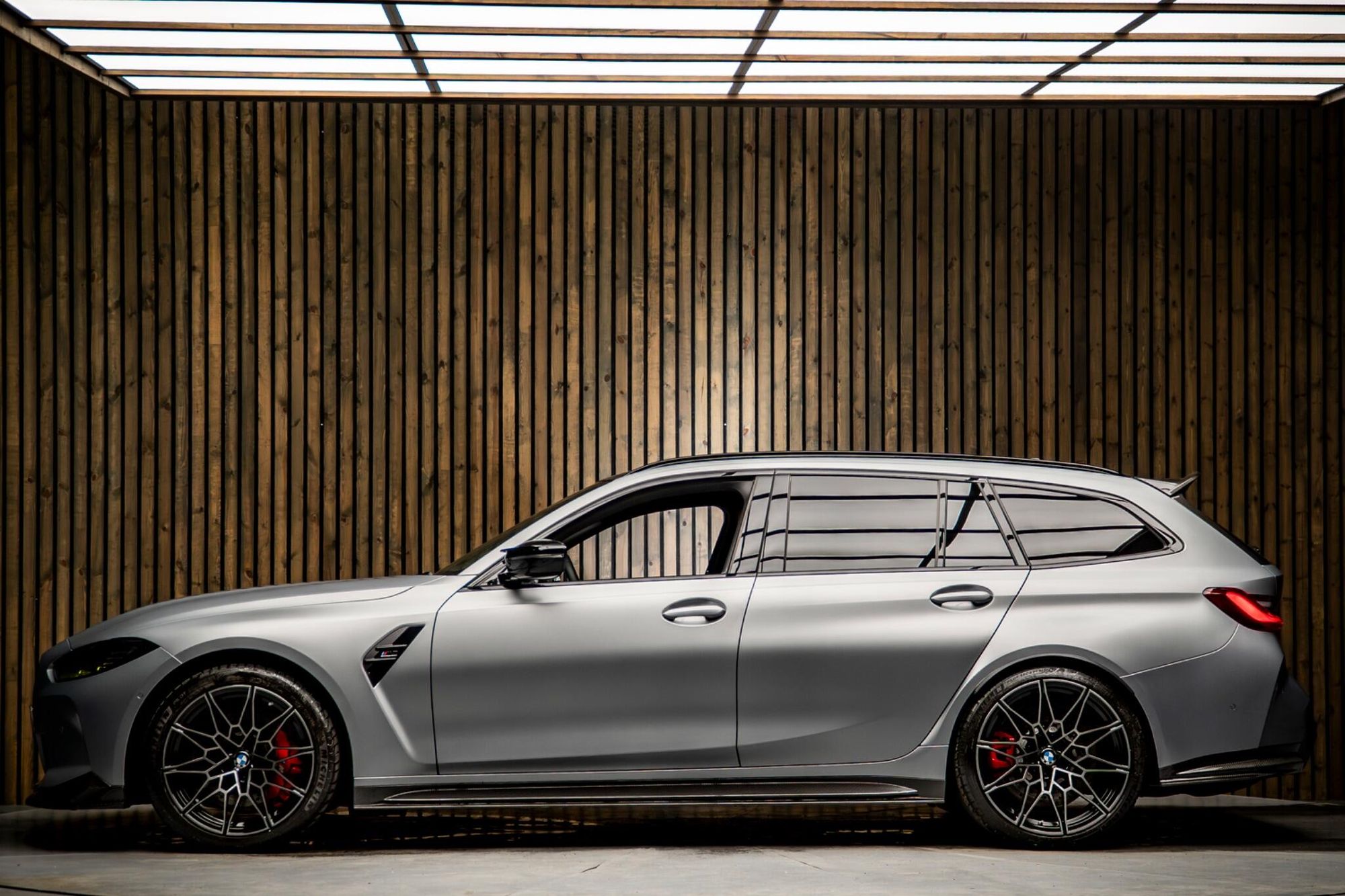 BMW M3 TOURING M3 xDrive Competition M 5dr Step Auto for sale UK - Slide 6