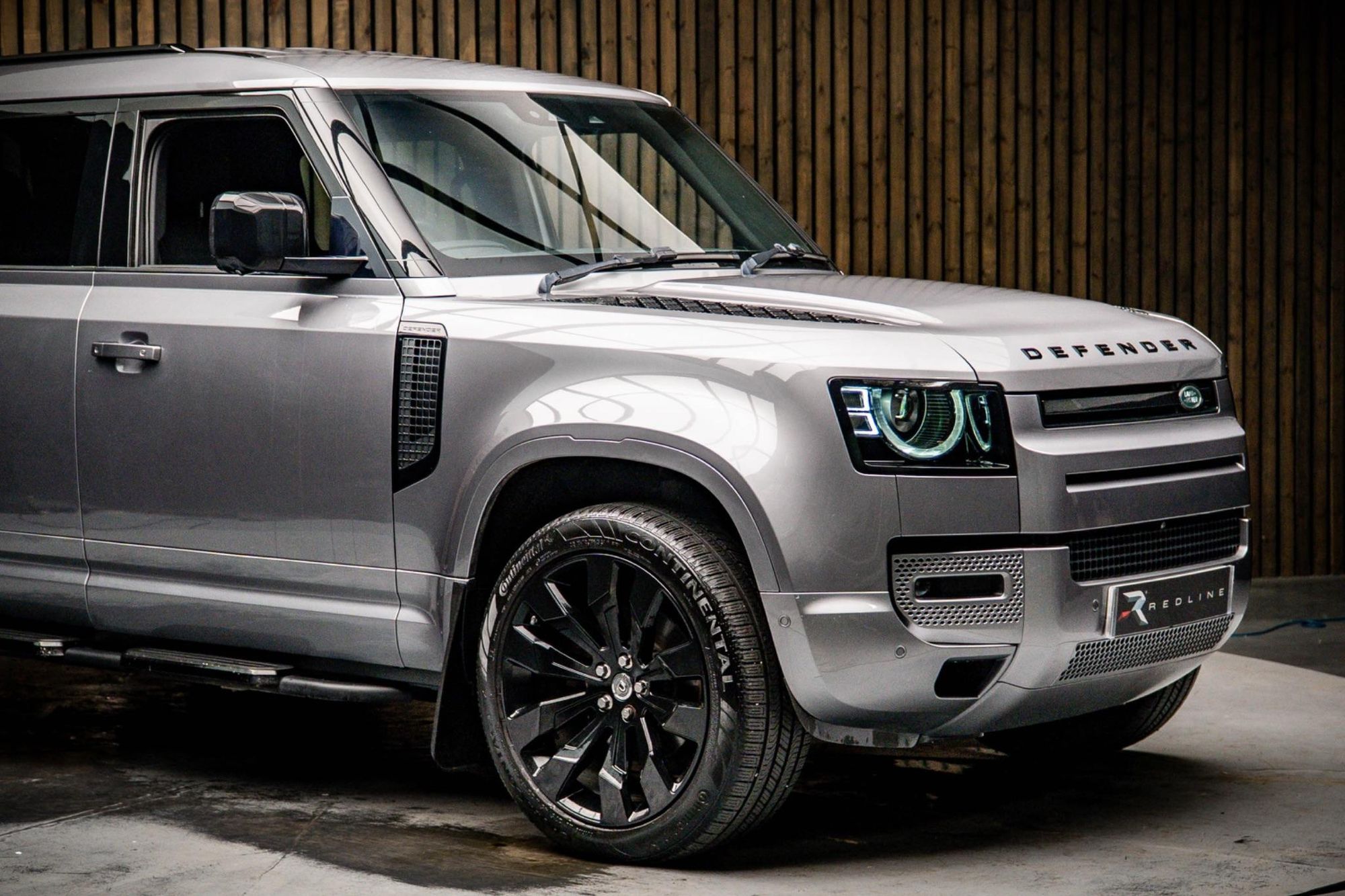 LAND ROVER DEFENDER 110 DIESEL 3.0 D250 Hard Top SE Auto for sale UK - Slide 10