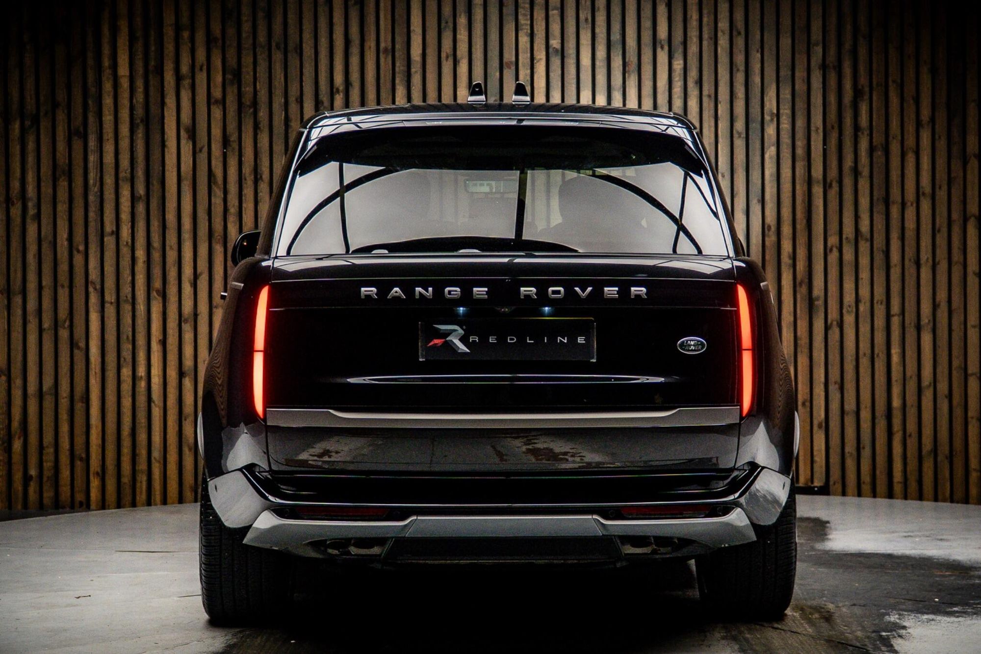 LAND ROVER RANGE ROVER ESTATE 4.4 P530 V8 Autobiography LWB 4dr Auto [7 Seat] for sale UK - Slide 6