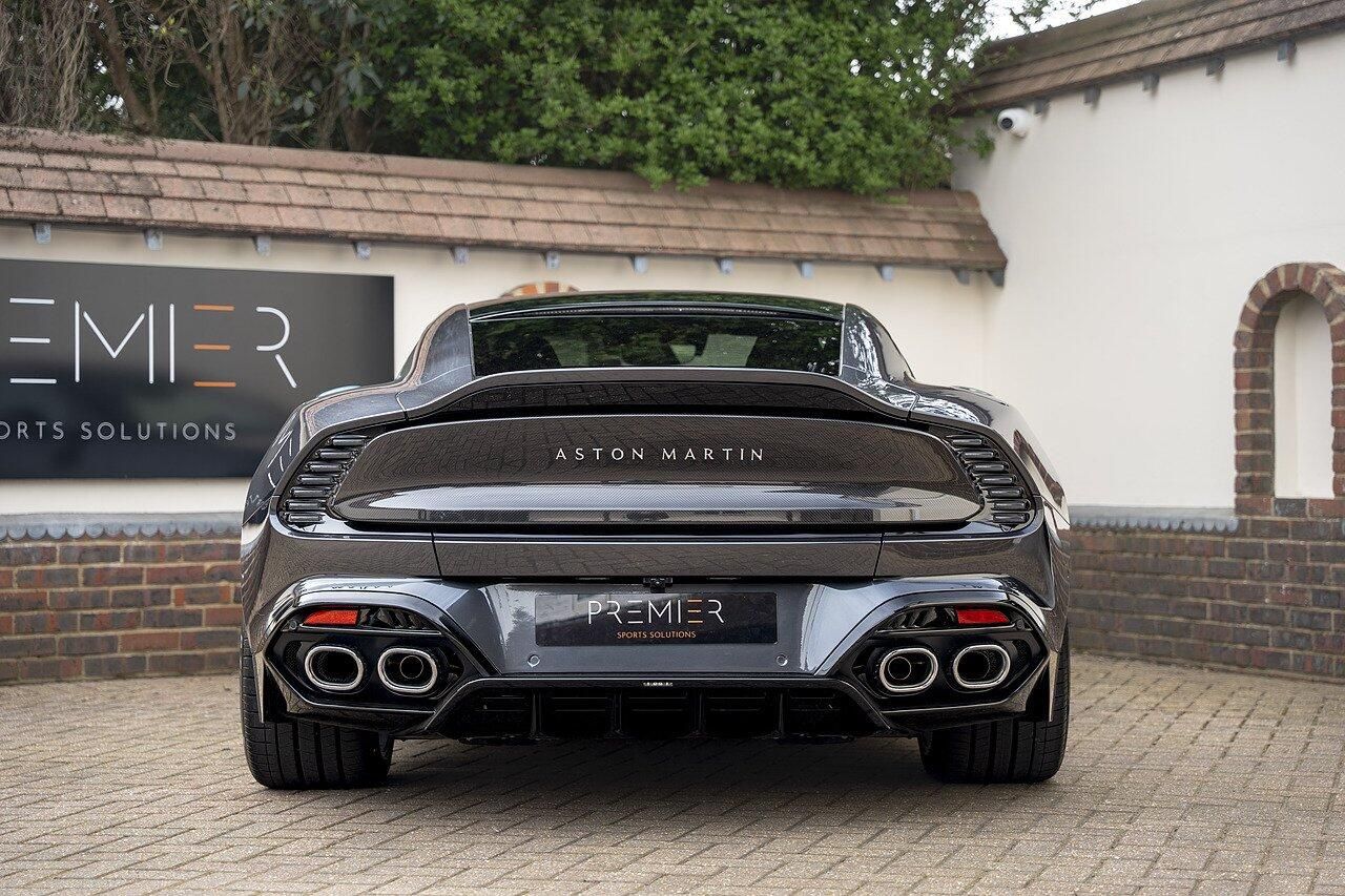 ASTON MARTIN VANQUISH COUPE V12 2dr Auto for sale UK - Slide 5