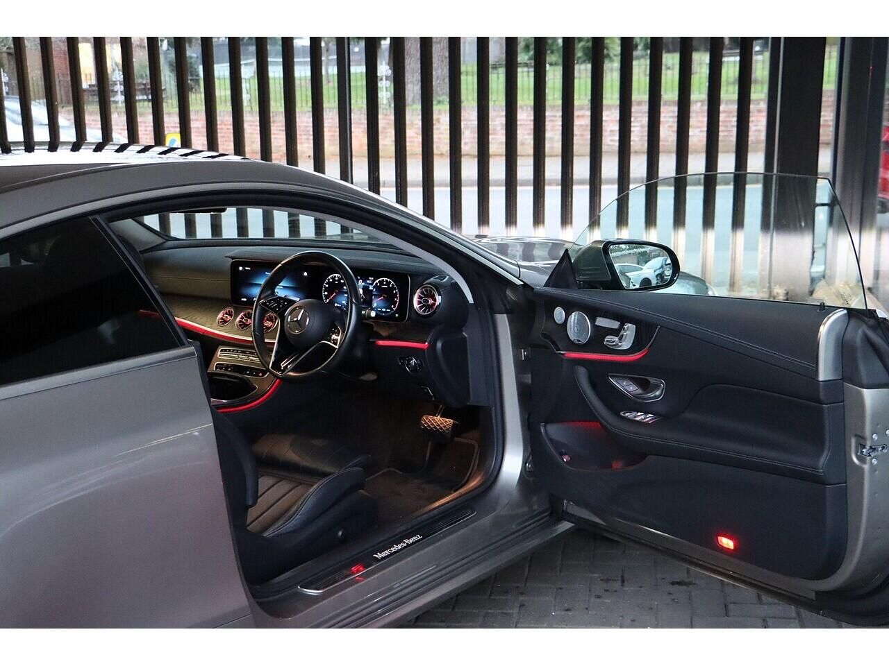 MERCEDES-BENZ E CLASS COUPE E450 4Matic AMG Line Night Ed Prem+ 2dr 9G-Tronic for sale UK - Slide 7