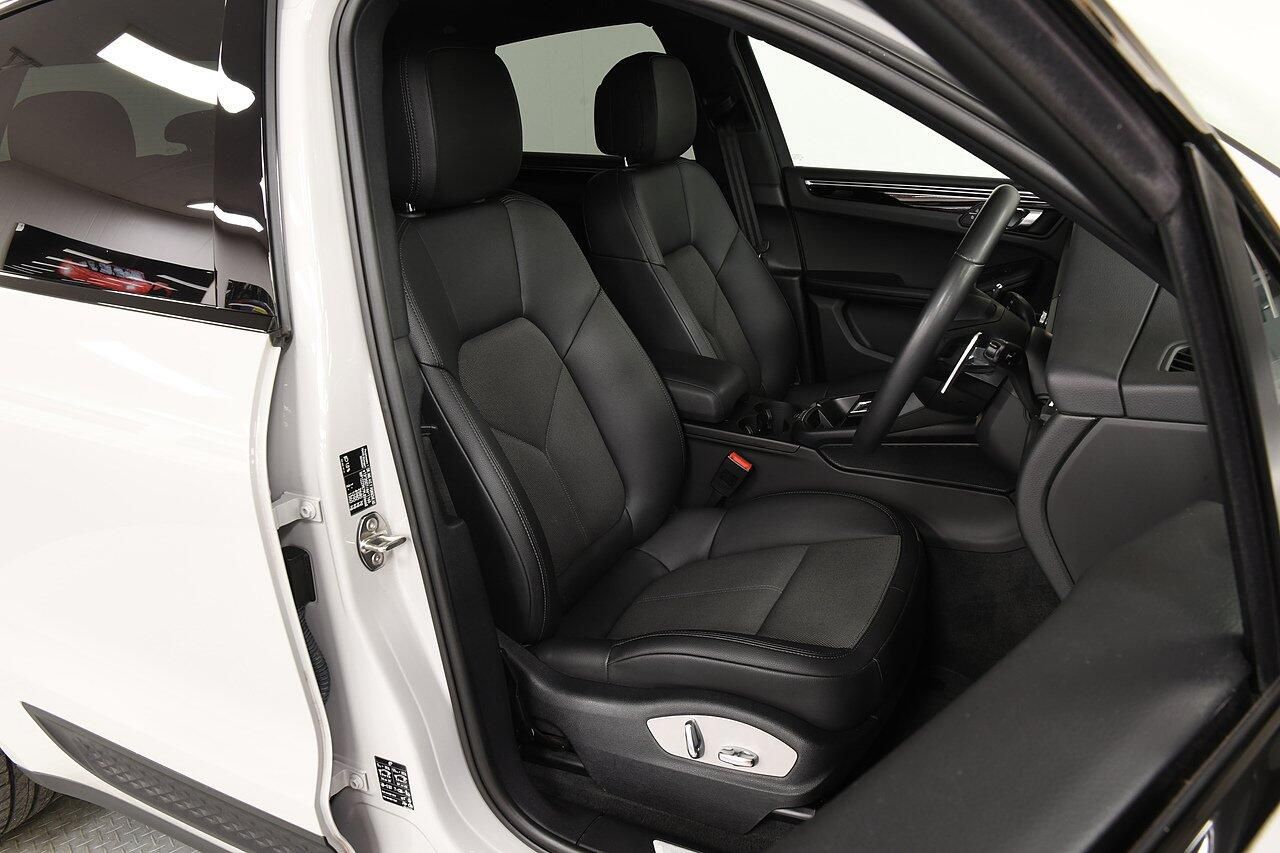 PORSCHE MACAN ESTATE S 5dr PDK for sale UK - Slide 7