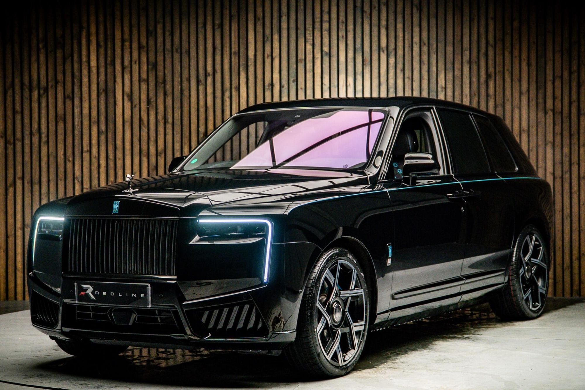 ROLLS-ROYCE CULLINAN ESTATE II Black Badge 5dr Auto for sale UK - Slide 8