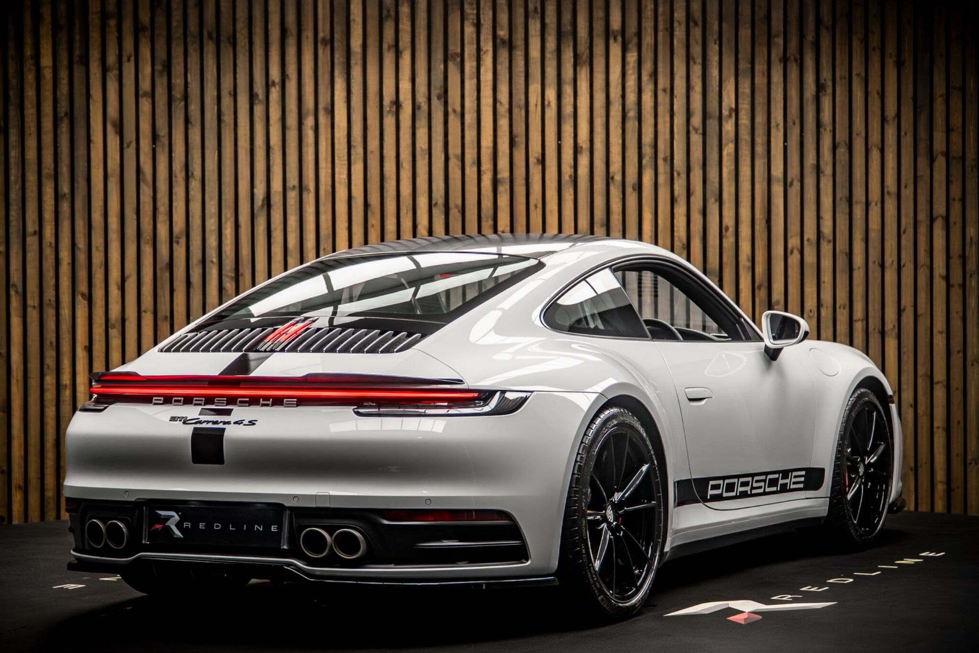 PORSCHE 911 [992] CARRERA 4 COUPE S 2dr PDK for sale UK - Slide 4