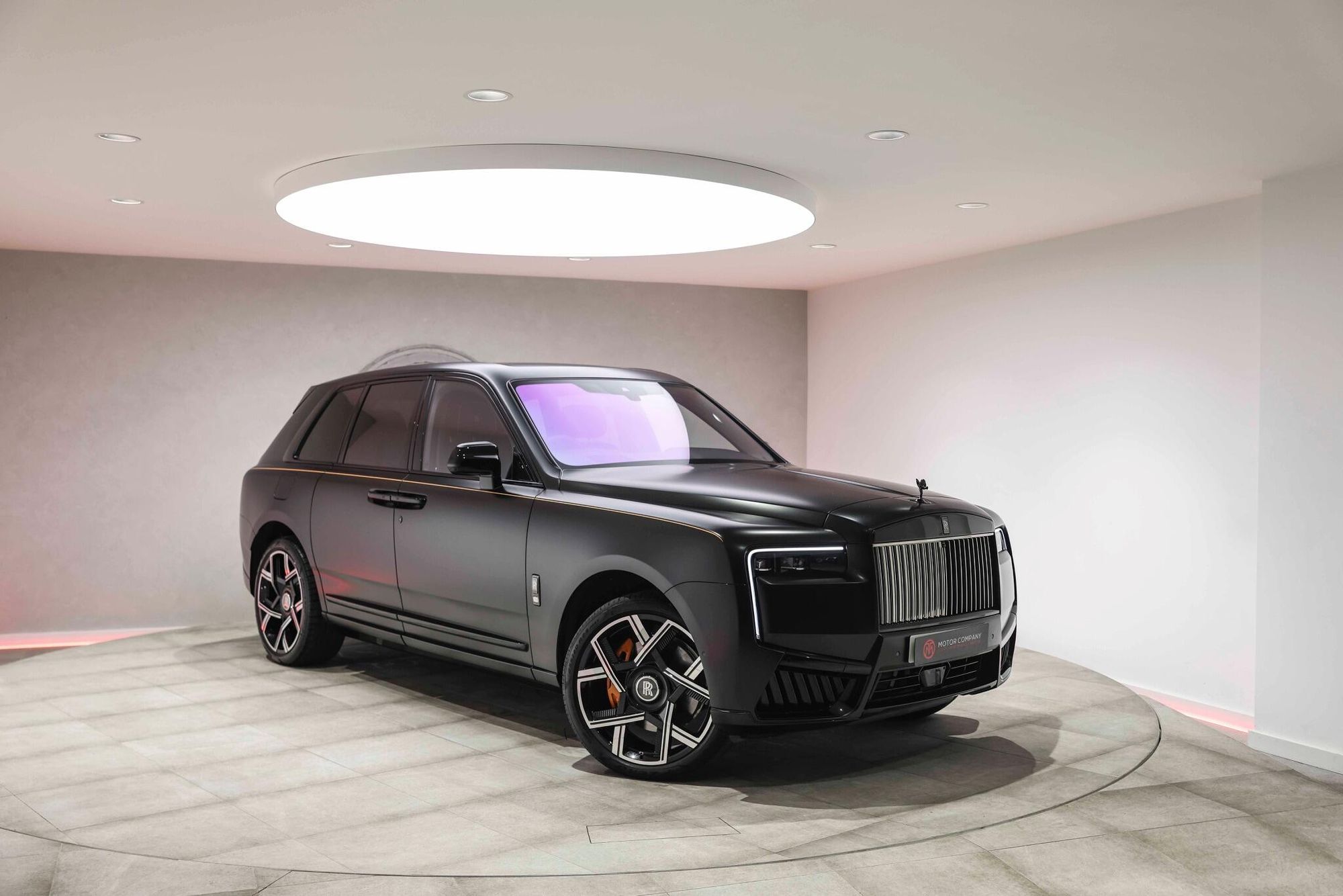 ROLLS-ROYCE CULLINAN ESTATE II Black Badge 5dr Auto for sale UK - Slide 2