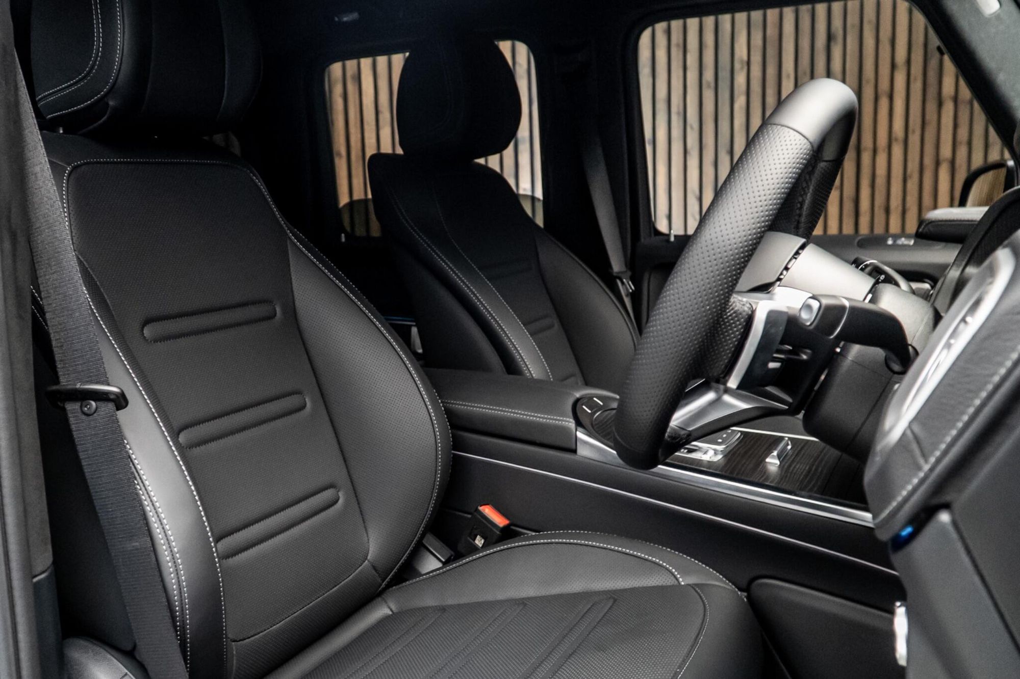 MERCEDES-BENZ G CLASS STATION WAGON G500 AMG Line Premium Plus 5dr 9G-Tronic for sale UK - Slide 2