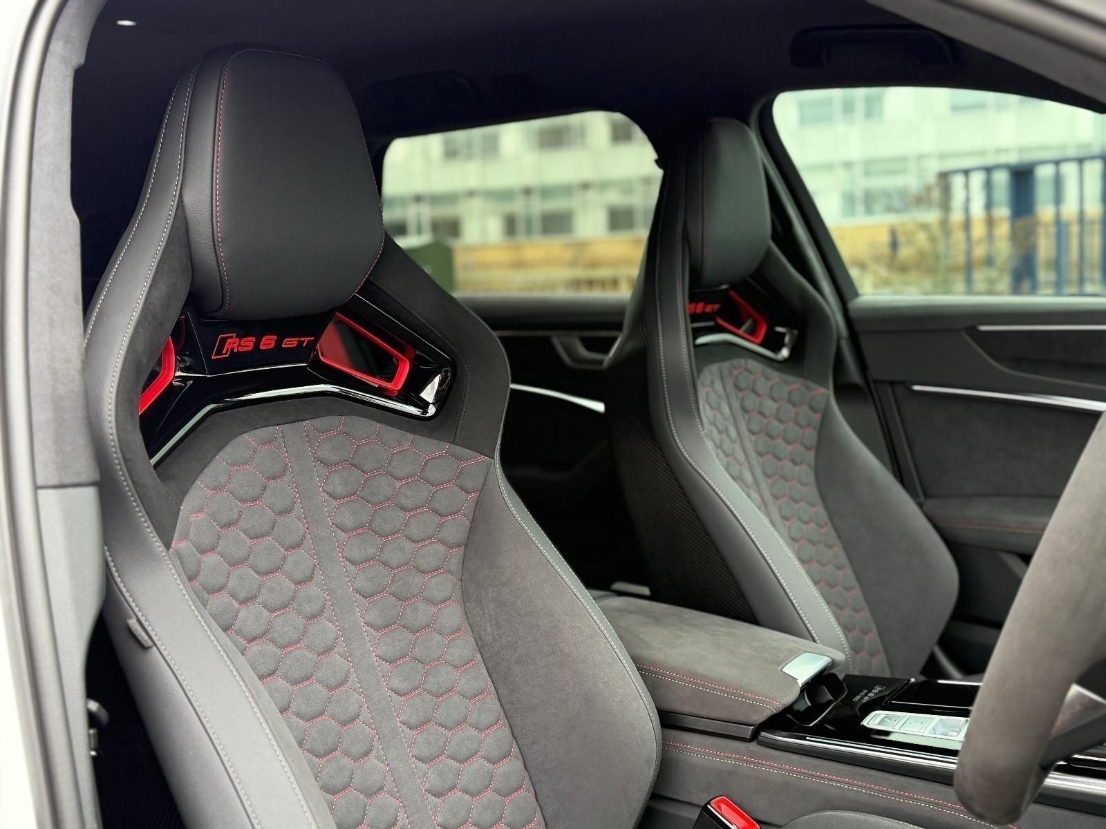 AUDI RS6 RS 6 AVANT SPECIAL EDITION RS 6 TFSI Quattro GT 5dr Tiptronic for sale UK - Slide 3