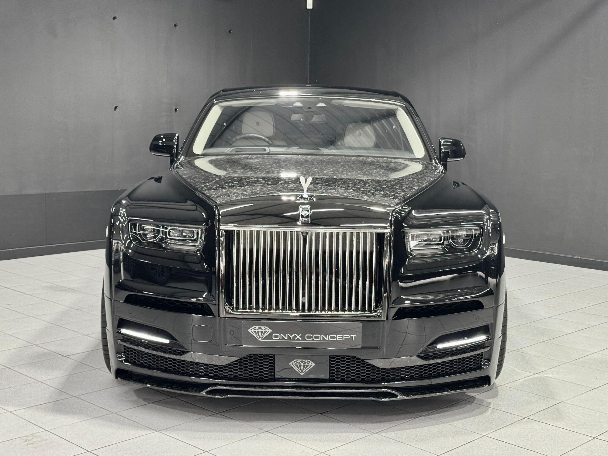 Rolls-Royce Phantom II Saloon 6.7 4 Door Auto for sale UK - Slide 2