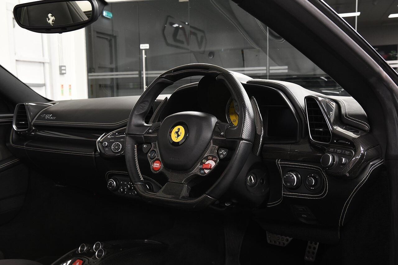 FERRARI 458 CONVERTIBLE Spider 2dr Auto for sale UK - Slide 5