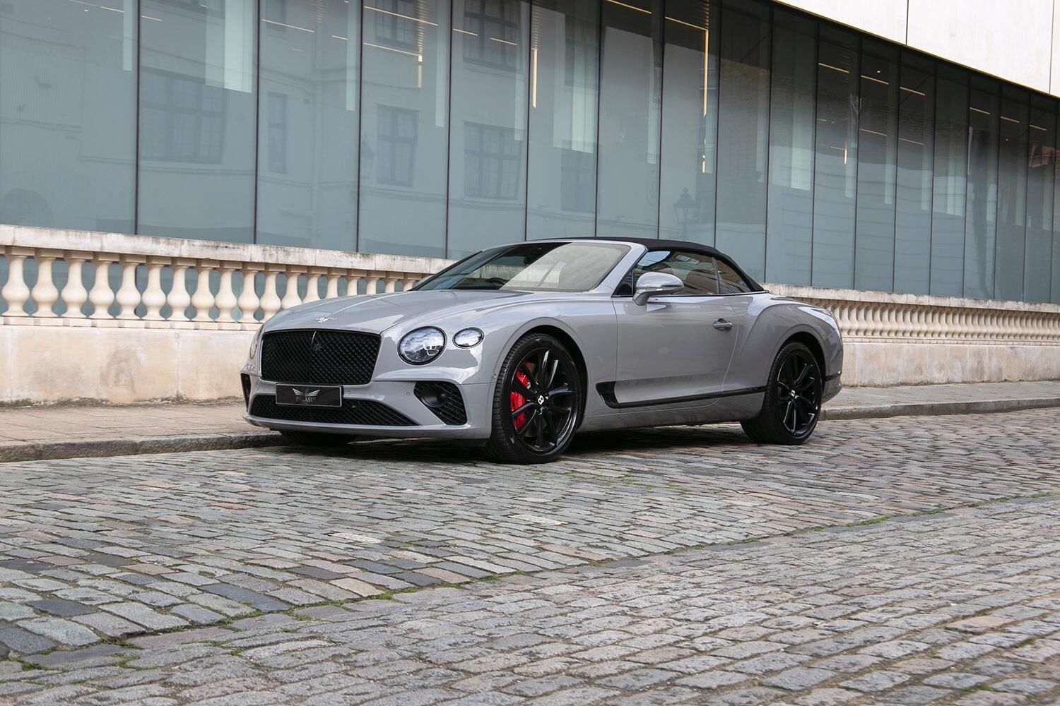 BENTLEY CONTINENTAL GTC CONVERTIBLE 4.0 V8 S 2dr Auto for sale UK - Slide 4